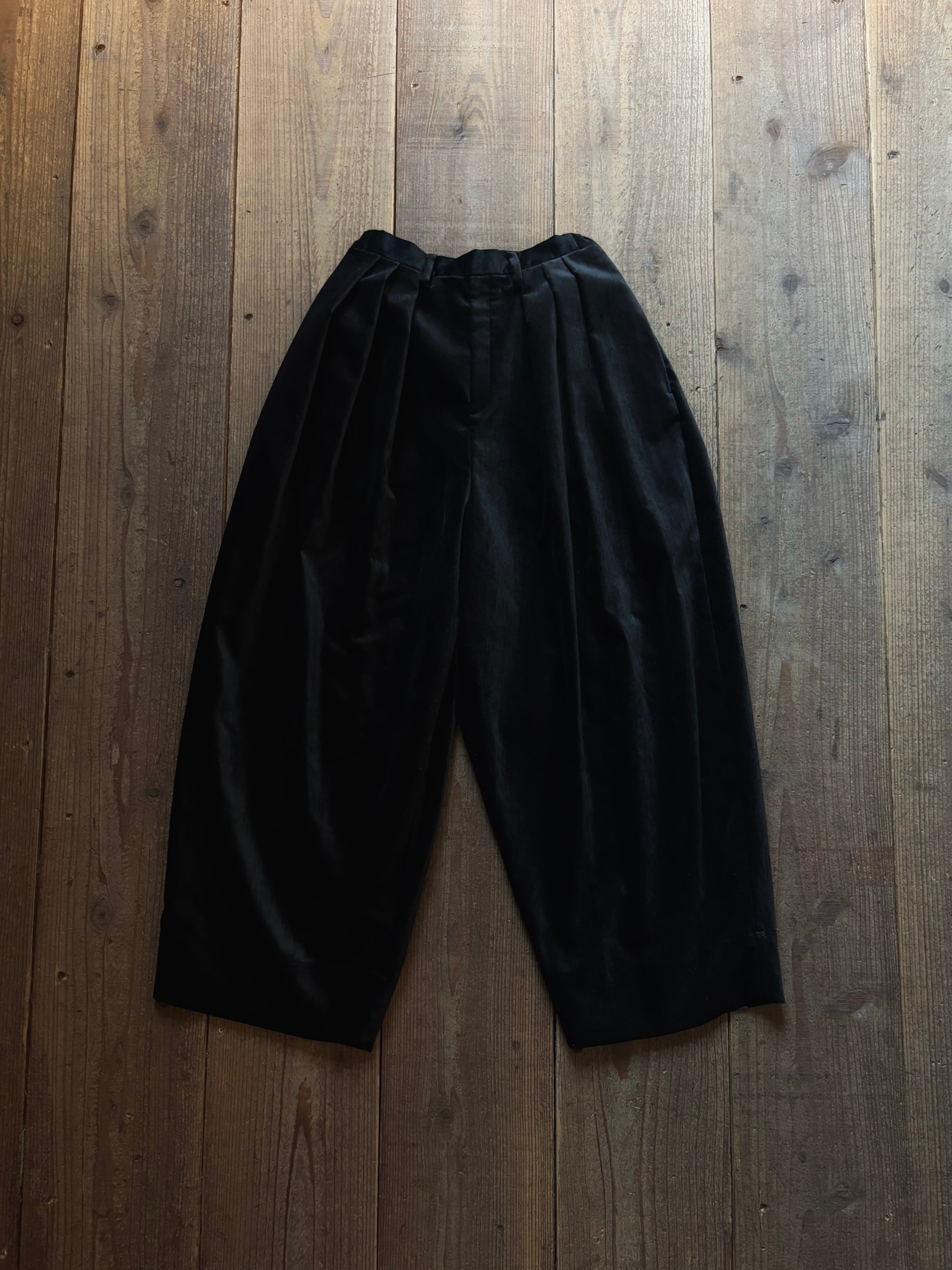 MOTHER HAND artisan DINANT black | TALE COCOON