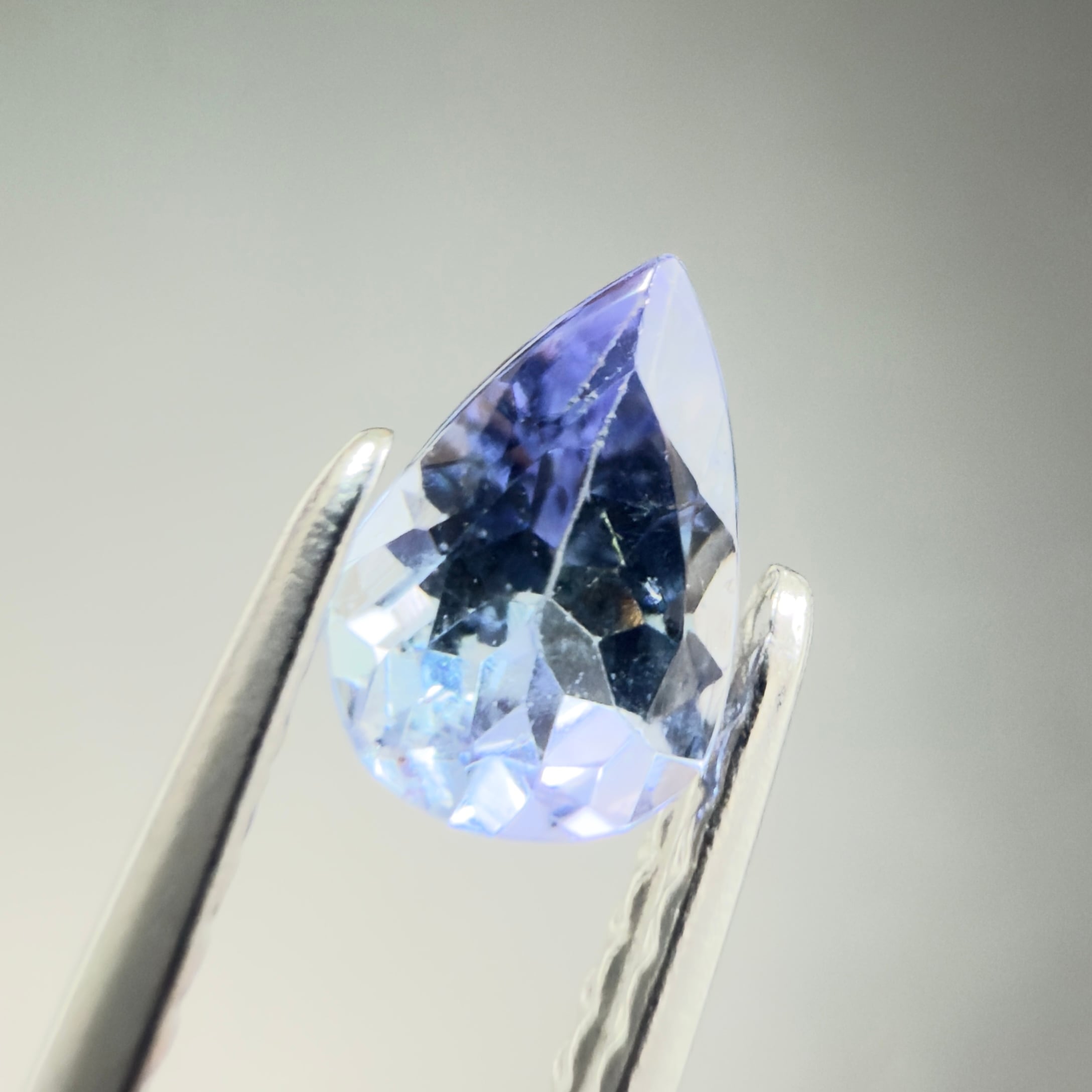 お得 タンザナイトルース タンザナイト】 ルース タンザニア産 0.42ct | たからいしルース