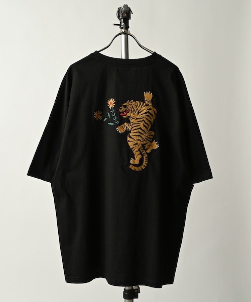 ATELANE Tiger embroidery TEE (BLK) 24A-14051