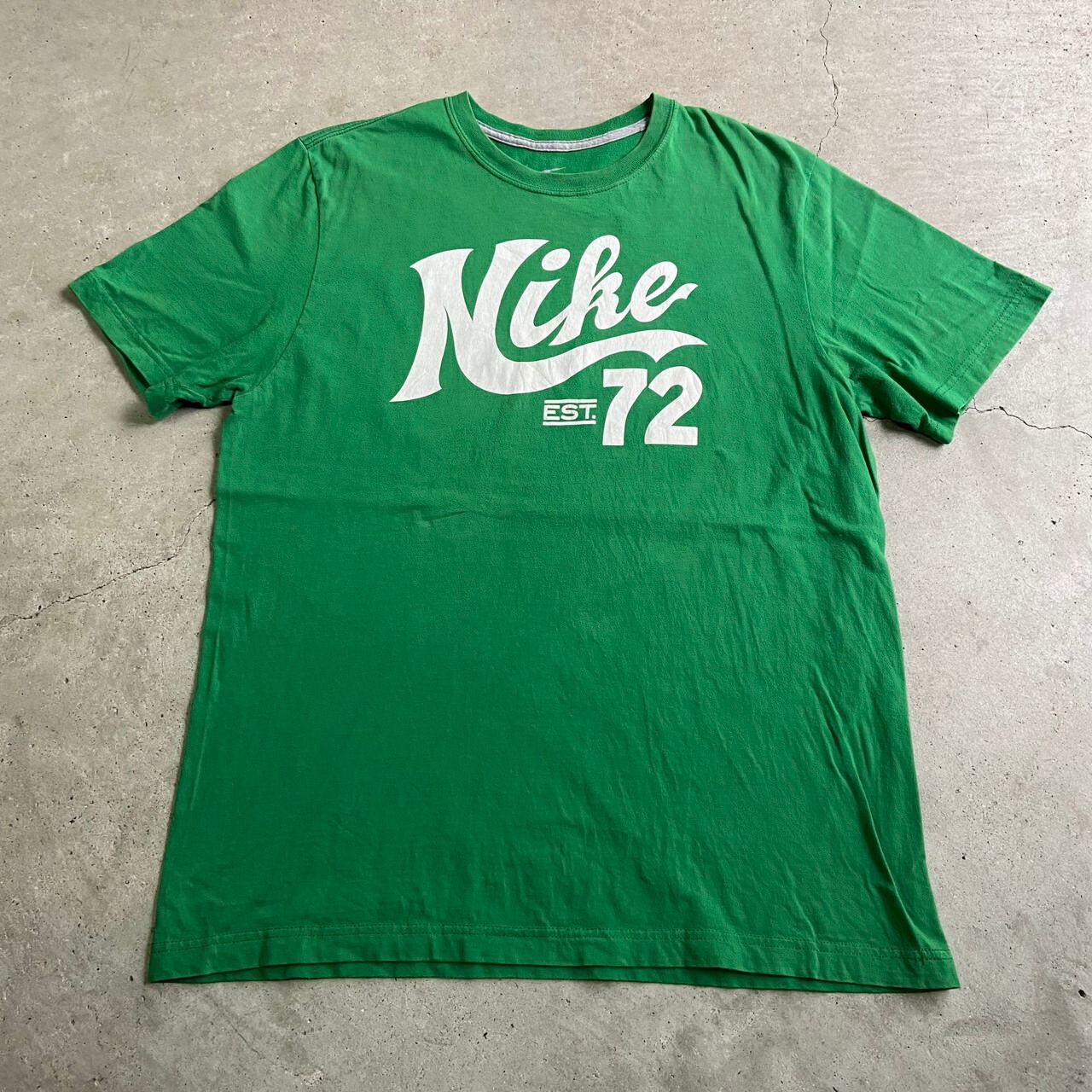 NIKE 72 ナイキ フロントロゴプリント Tシャツ メンズL 古着 グリーン 