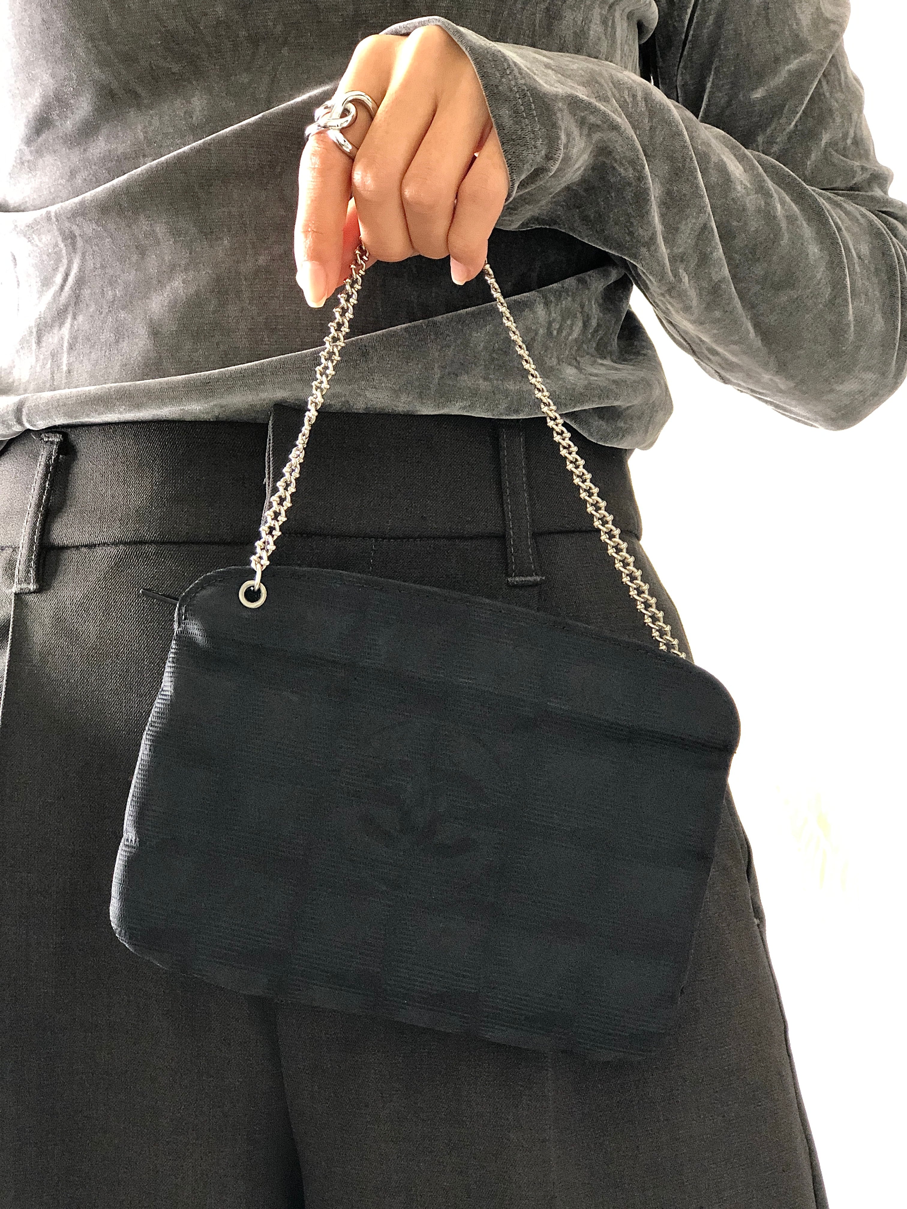 CHANELヴィンテージ　シャネル　CHANEL ネックレスゴールド　黒　ロゴ　チェーン