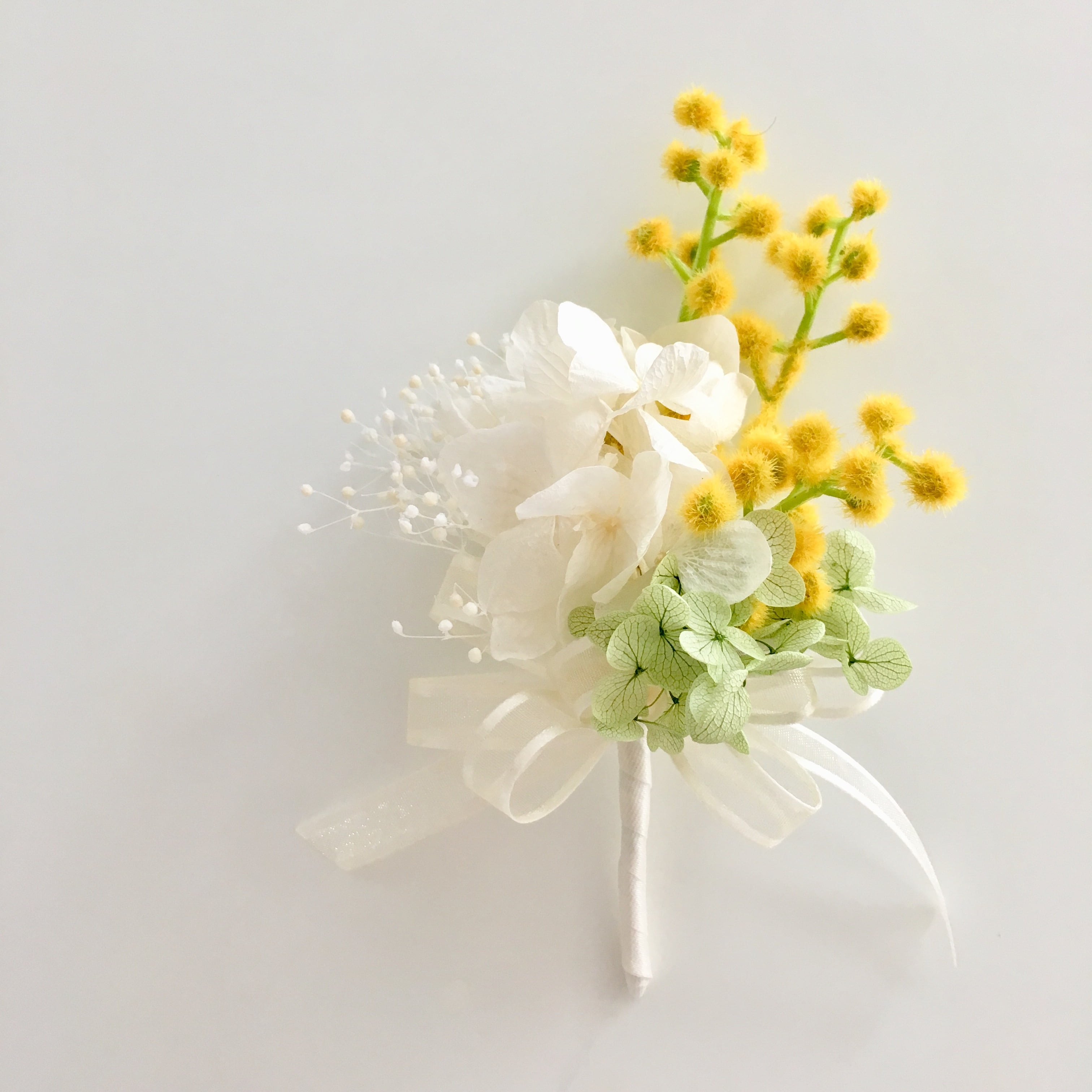 ミモザのコサージュ | mutsunohana 