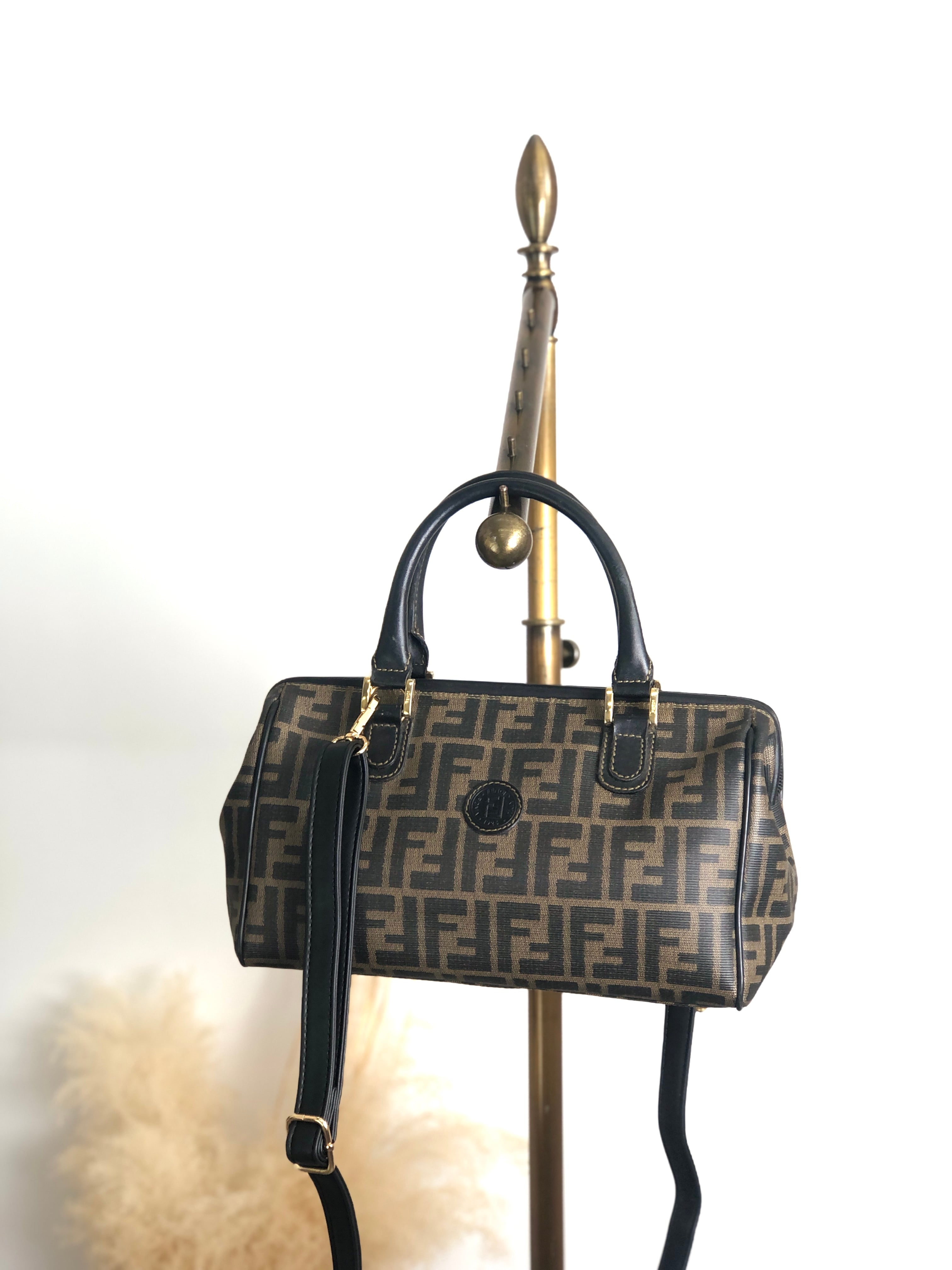 FENDI フェンディ ズッカ ハンドバッグ ブラウン FFロゴ PVCレザー