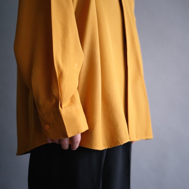 "刺繍" mustard yellow fly-front design loose shirt
