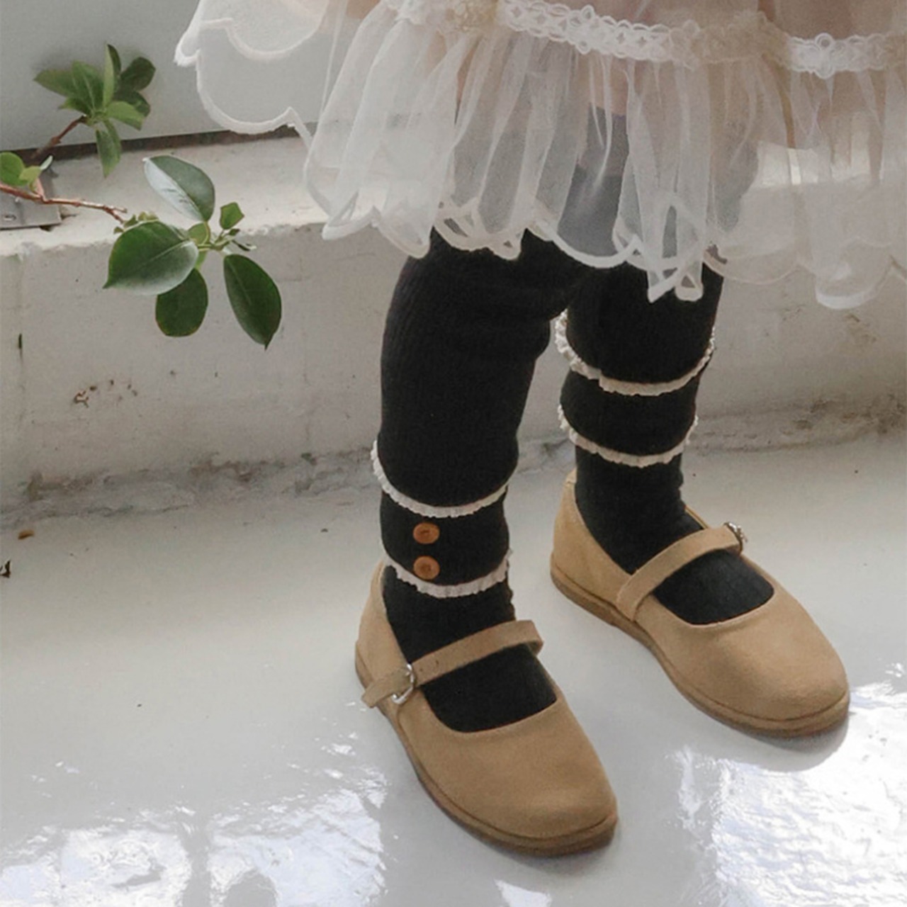 秋ボタン付きリブレギンス