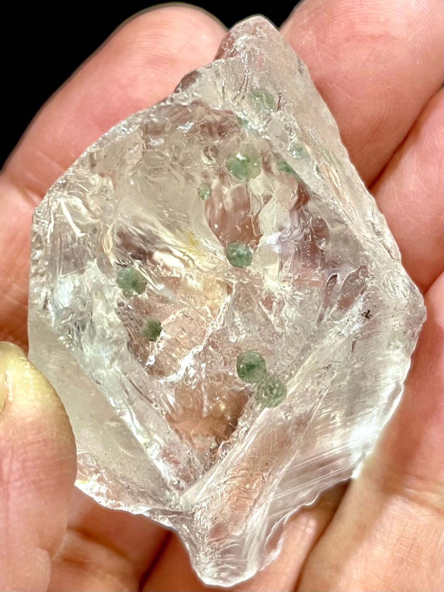 16) ブラジル産クオーツ共生鉱物