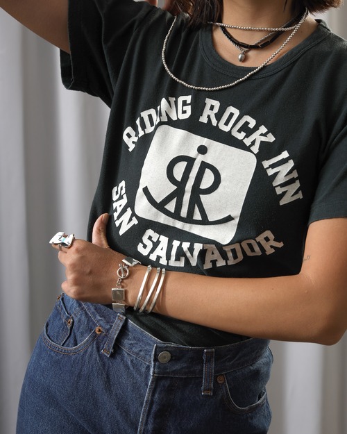 1980's Riding Rock Inn / Printed T-Shirt