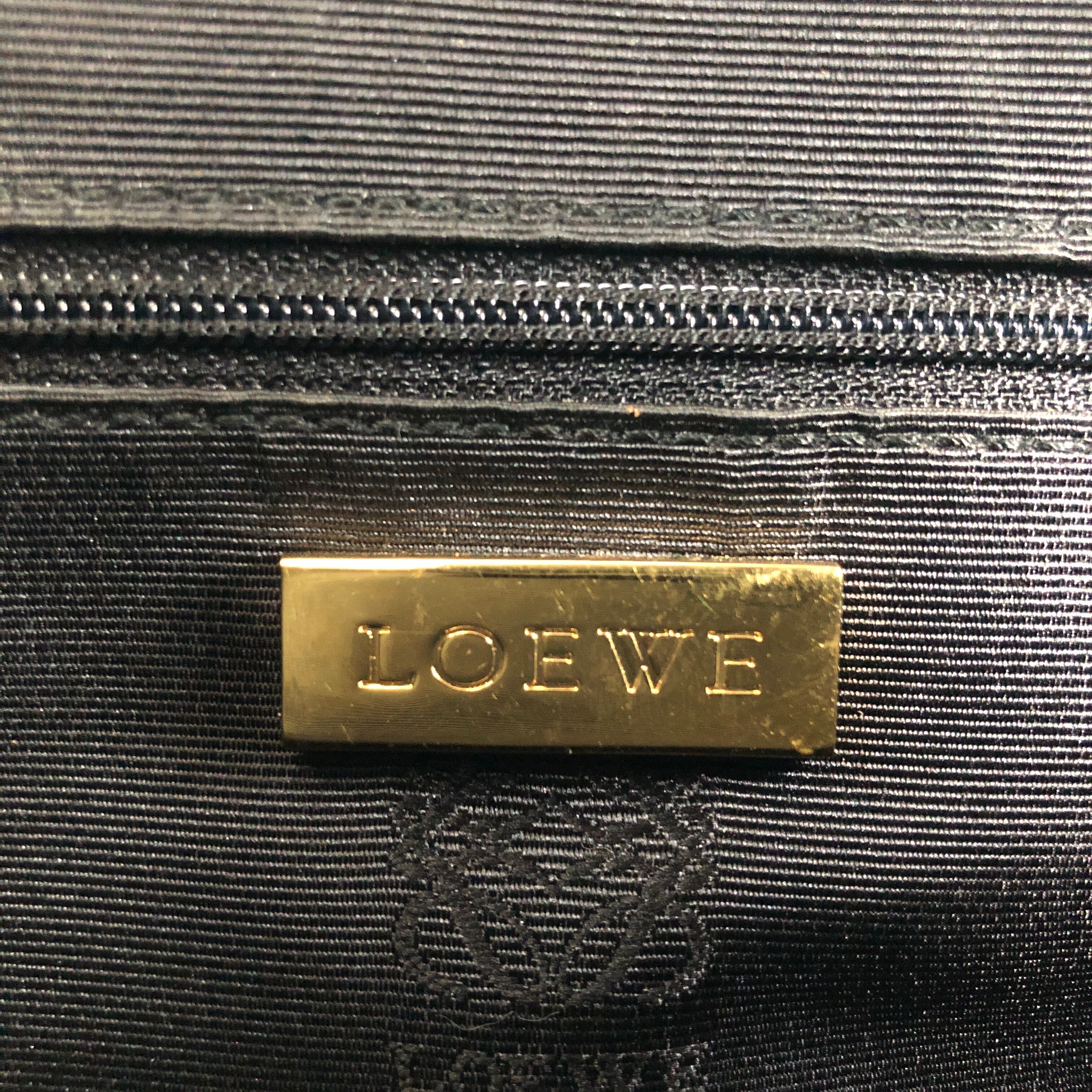 LOEWE ロエベ ショルダーバッグ ブラック アナグラム レザー vintage