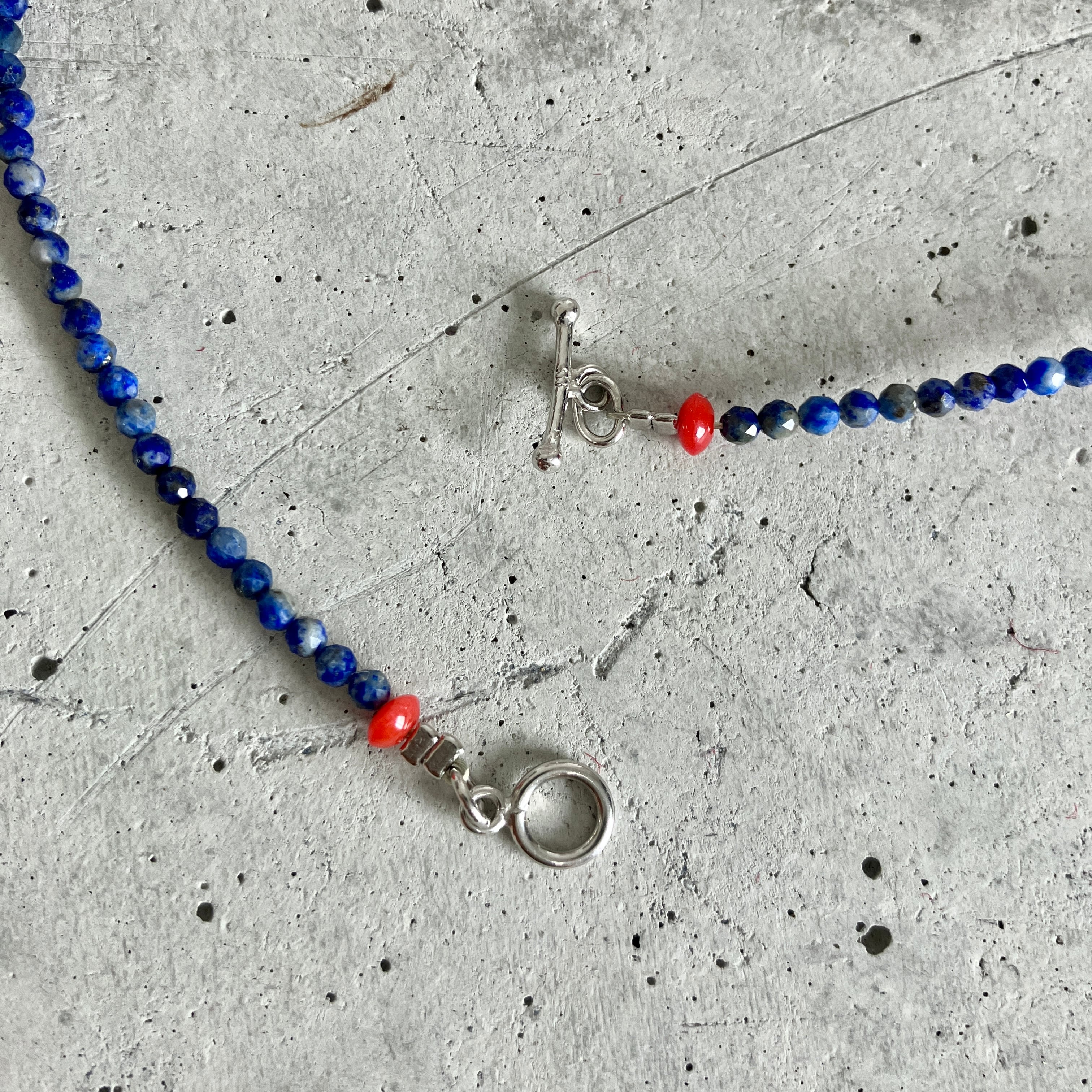 ラピスラズリのチョーカー