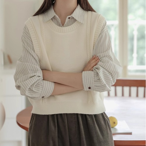 サイドリブニットベスト ・8351