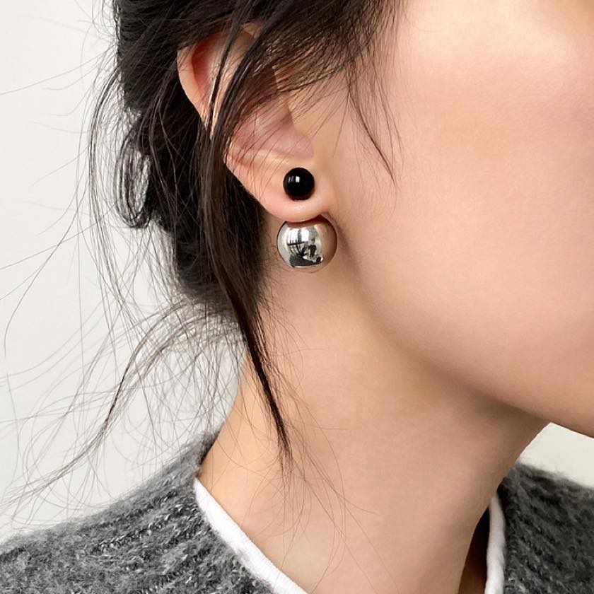 silver black double ball pierce