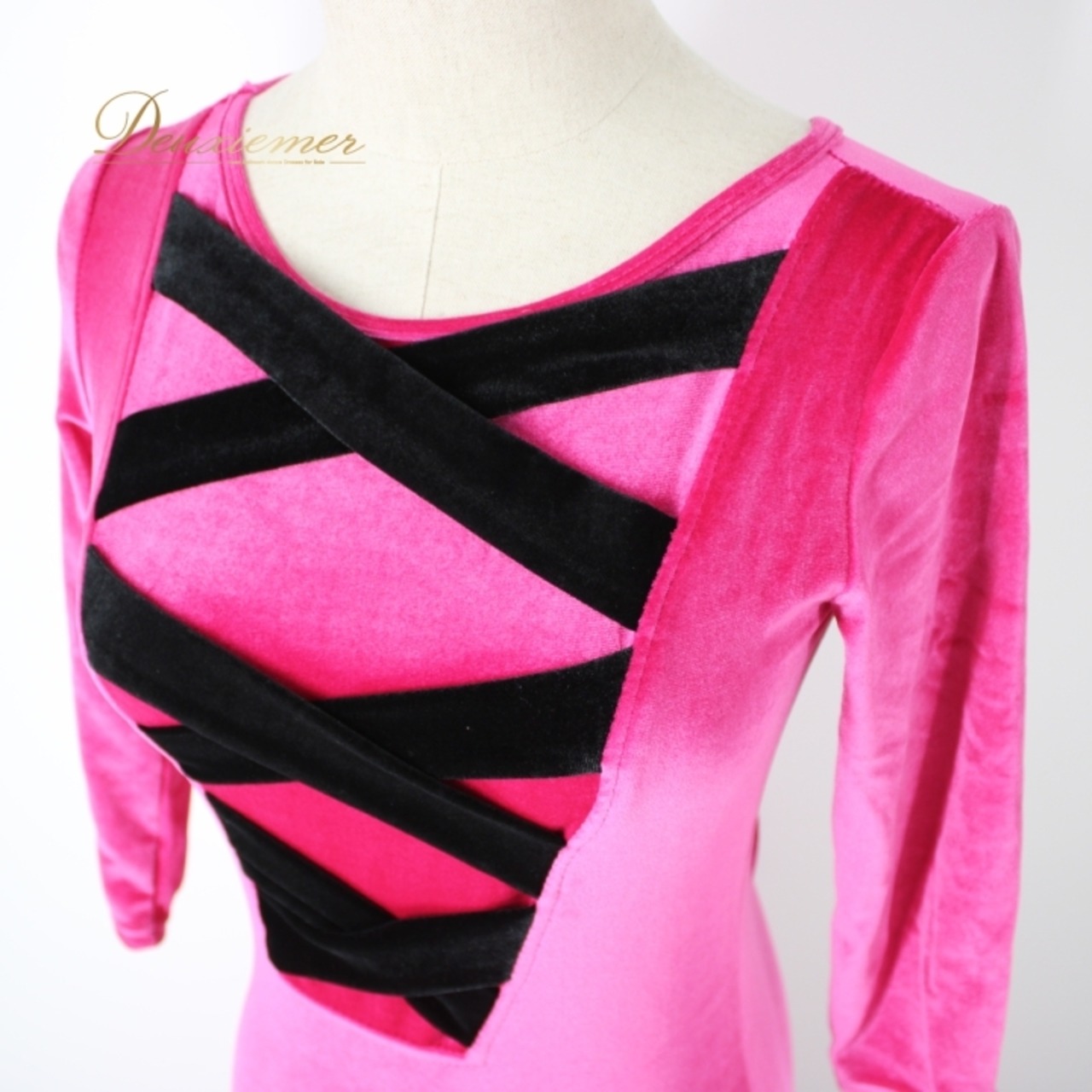 社交ダンス 衣装 スタンダード ドレス ワンピース レッスンウェア パーティドレス ピンク系 YILINFEIER 黒 ブラック系 長袖 ベロア 派手 ビビッドピンク 光沢 スタイリッシュ かわいい フェミニン 体型カバー セクシー 講習会 舞台衣装 パーティー コスチューム おしゃれ フォーマル パーティー用 カジュアル おそろい ファッション トレンド 最新 こだわり 便利 試着可能 快適