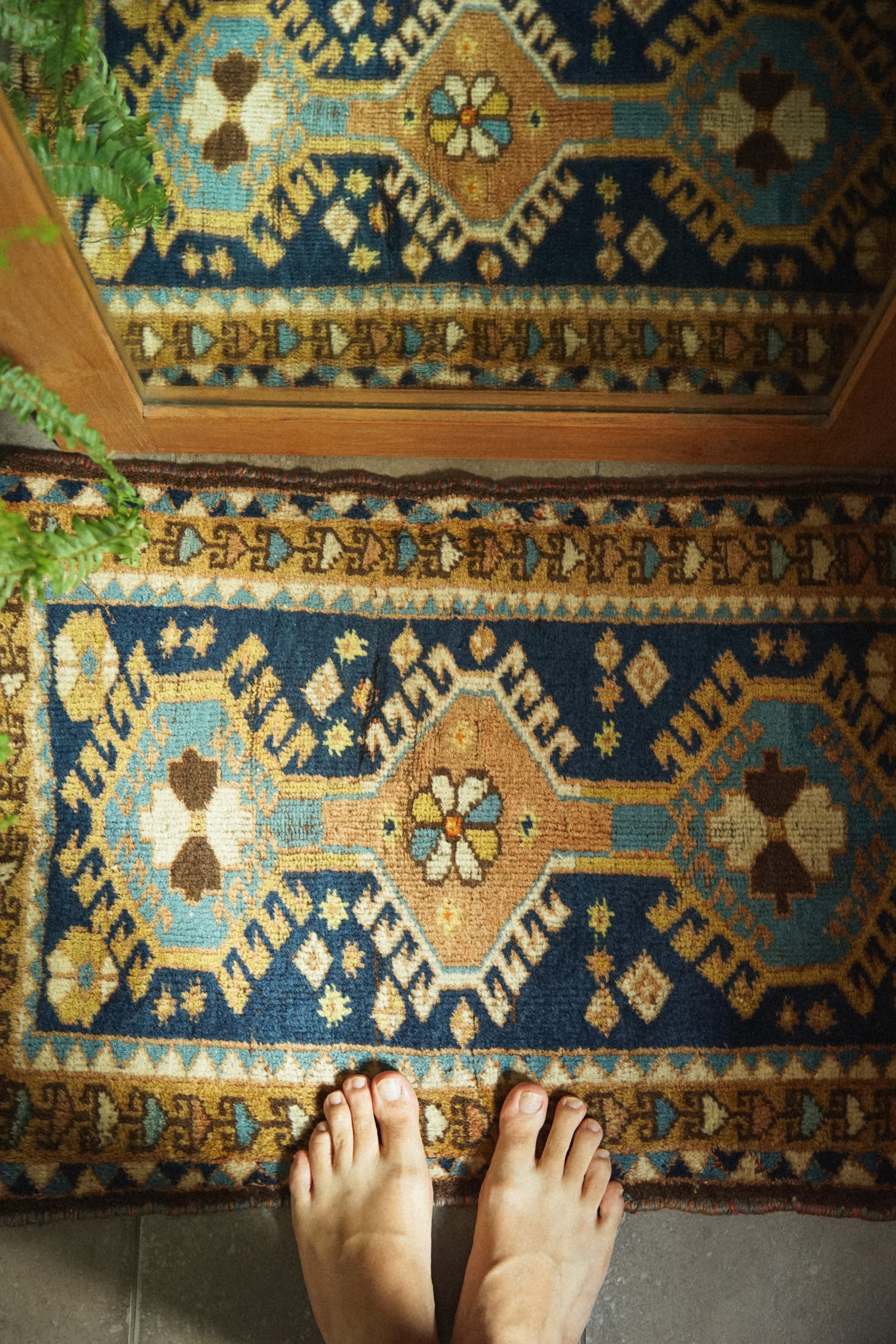 カシュガイ　シラーズ　ヴィンテージラグ　vintage rug 376】Semi Antique Persian Shiraz Qashqai rug 1940's | ヴィンテージ