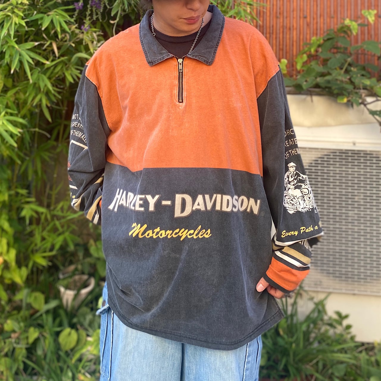 レアデザイン ビッグサイズ Harley-Davidson ハーレーダビッドソン 襟付き ハーフジップ ロングTシャツ メンズ2XL 古着 袖プリント  バックロゴプリントバイク モーターサイクルTシャツ ロンT ポロシャツ オレンジ×ブラック 大きいサイズ【ロングＴシャツ】 | cave