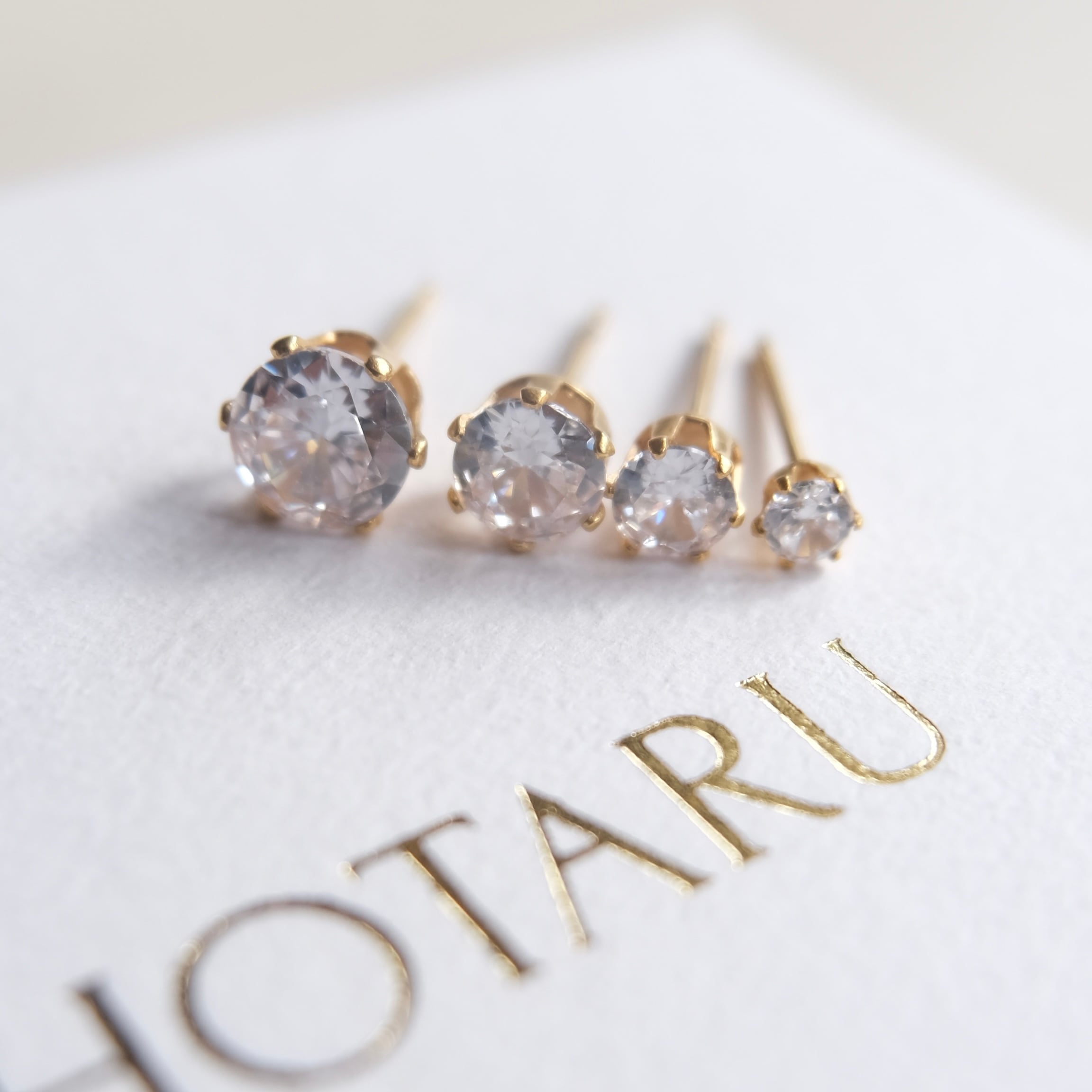 再入荷✳︎316Lジルコニア一粒ピアス(3mm.4mm) | HOTARU