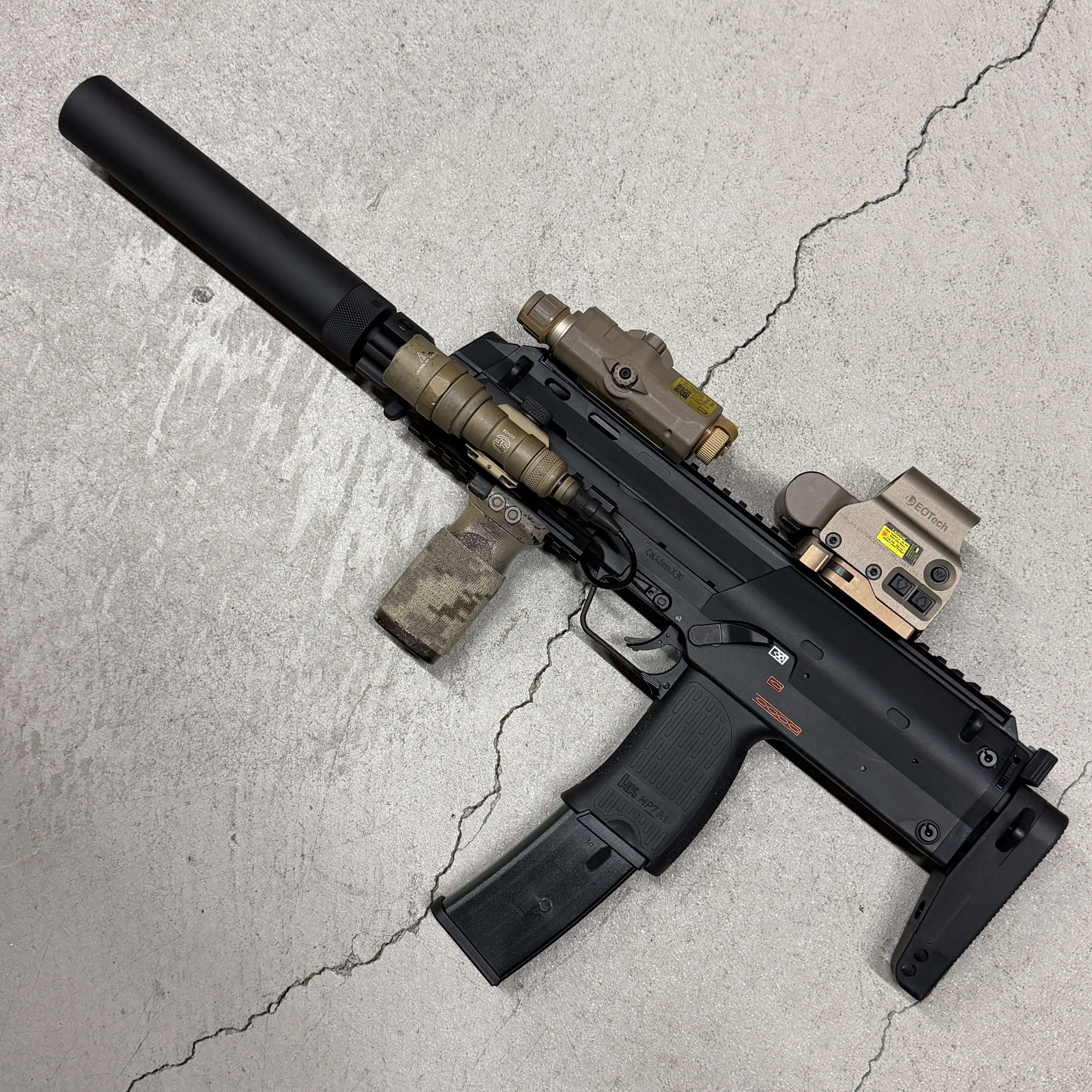 custom】VFC H&K MP7A2 AEG (Lite Version) レイルカスタム | GunPlay