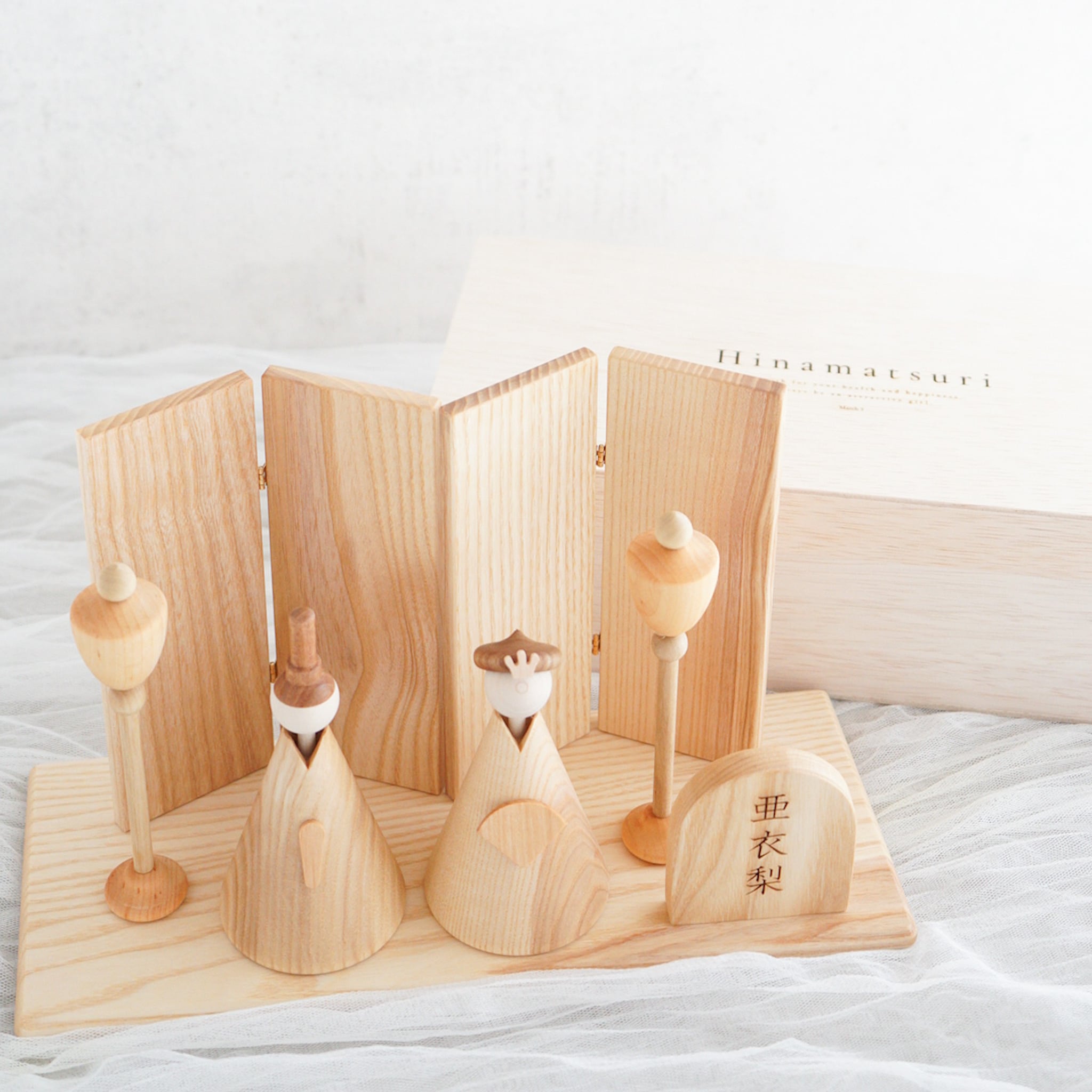 A001 【 Wooden Hinadoll Premium 】 木製ひな人形 オリジナルデザイン