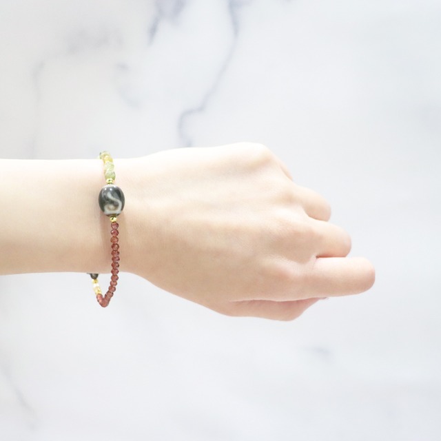 【Open the Jewelry Box!】如意天珠×グリーンガーネット×シャンパンガーネット×ペトリファイドウッド ブレスレット