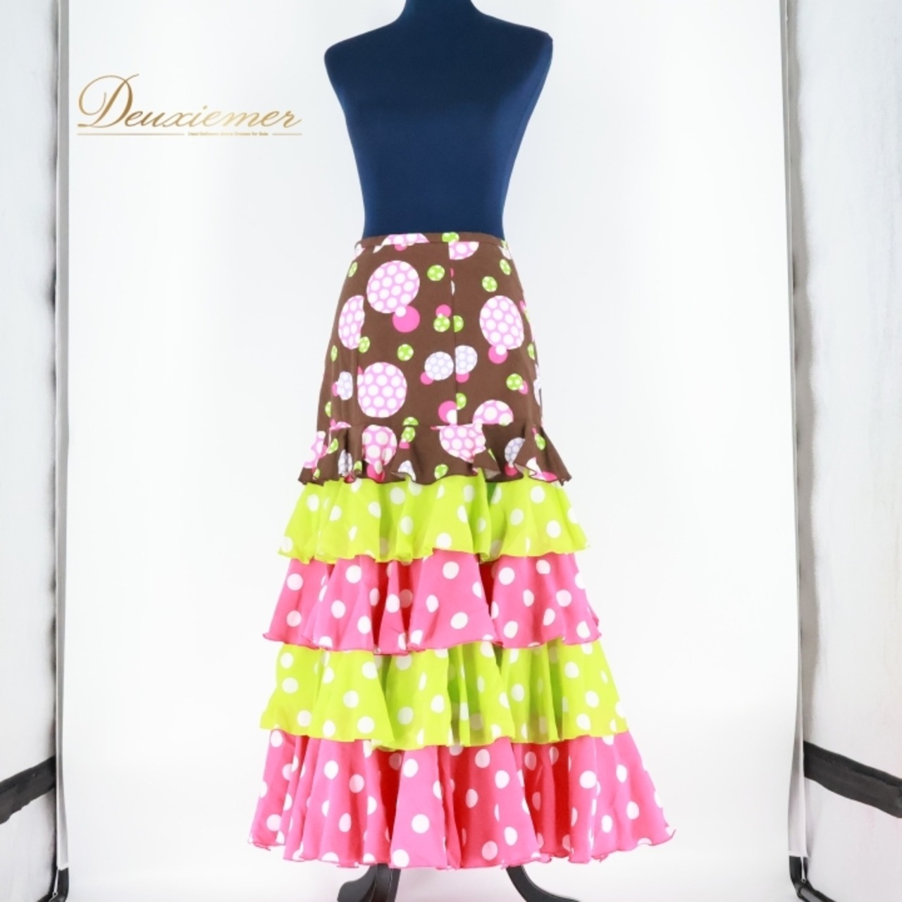 フラメンコ 衣装 ソニアジョーンズ SONIA JOHNES ファルダ スカート 水玉 ドット 茶色 ピンク 黄緑 かわいい ポップ ボランテ フリル ブラウン系 ピンク系 グリーン系 フラメンコスカート ドット柄 ファルダスカート フリルスカート カラフル キュート おしゃれ ダンス衣装 パーティ コスチューム サイズM
