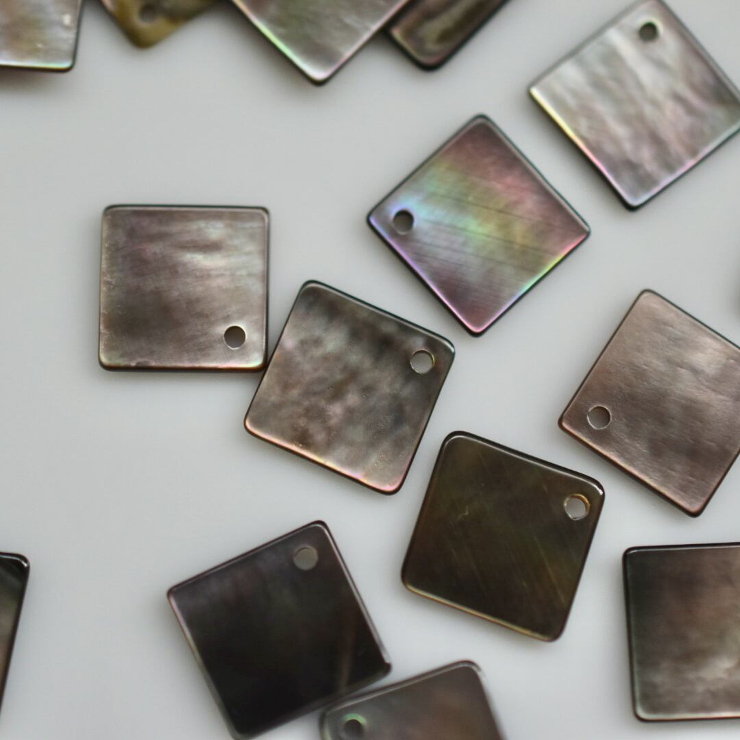 『ビンテージチャーム』日本 黒蝶貝 5個 10㎜ C-13