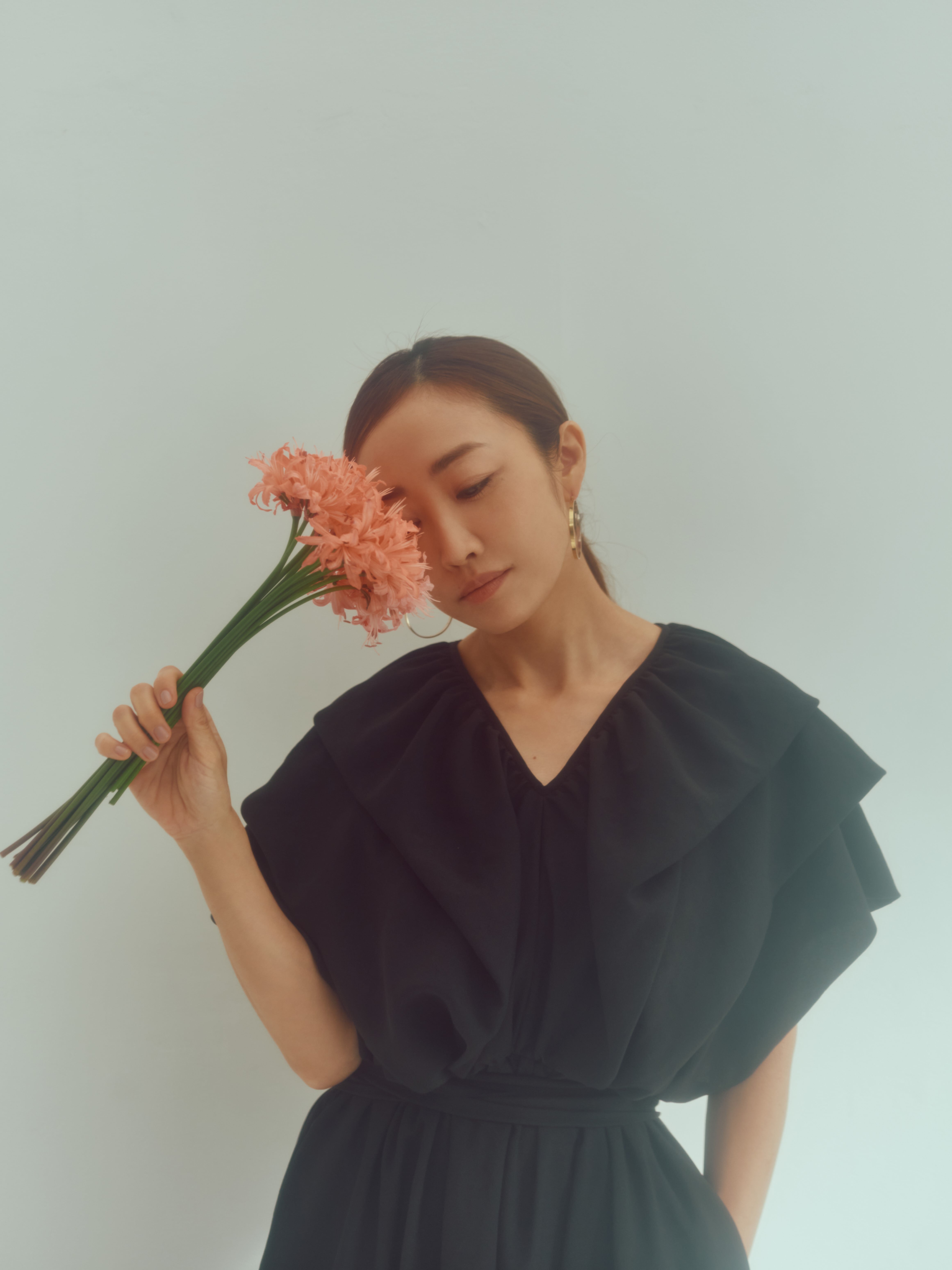 神崎恵さん コラボワンピース ドレス-