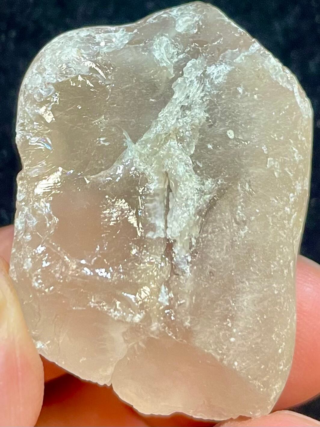 14) 慈悲と愛のエナジー「ピンク・メタモルフォーシス」川流れ原石