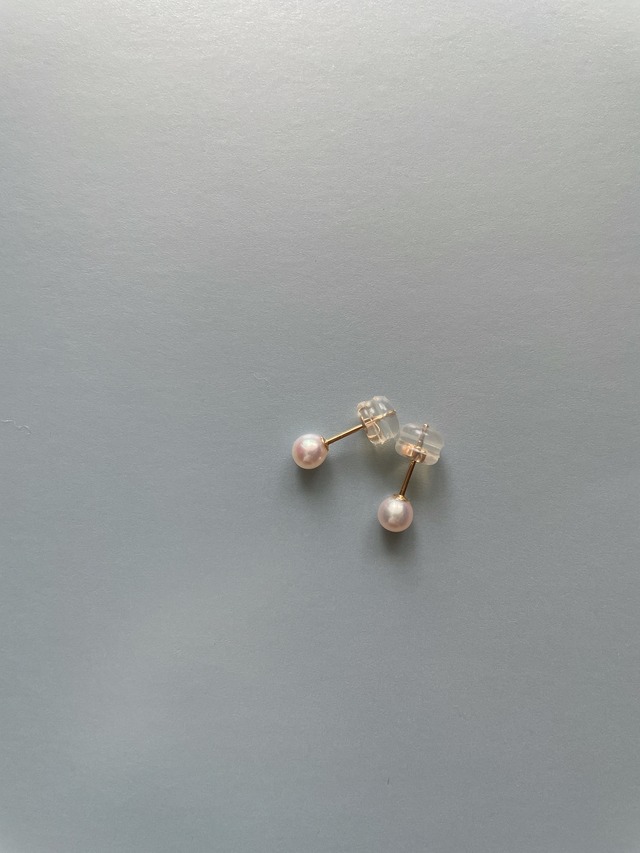 一粒約4㎜淡水pearl pierce　K10YG