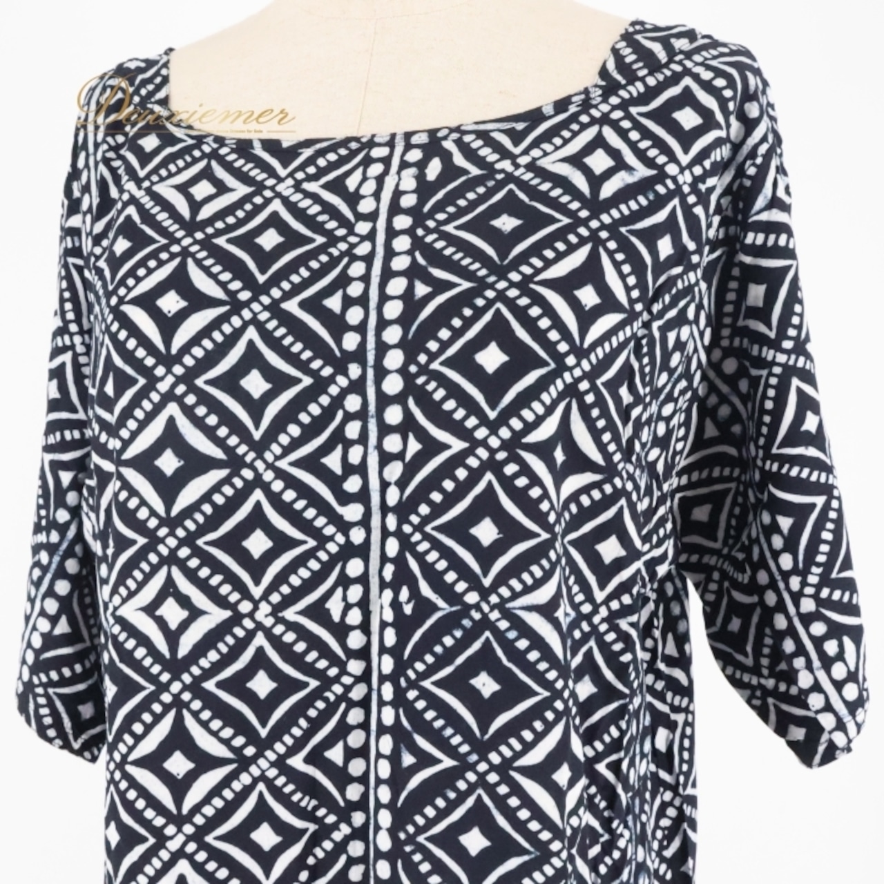 フラダンス 衣装 ワンピース ドレス ノアノア ブラック系 NOANOA ツーカラー モノトーン シンプル かわいい 華やか きれい 上品 大人っぽい おしゃれ エレガント 黒 白 ハワイアン タヒチアン アロハ ハワイアンプリント フラ ダンス レッスン