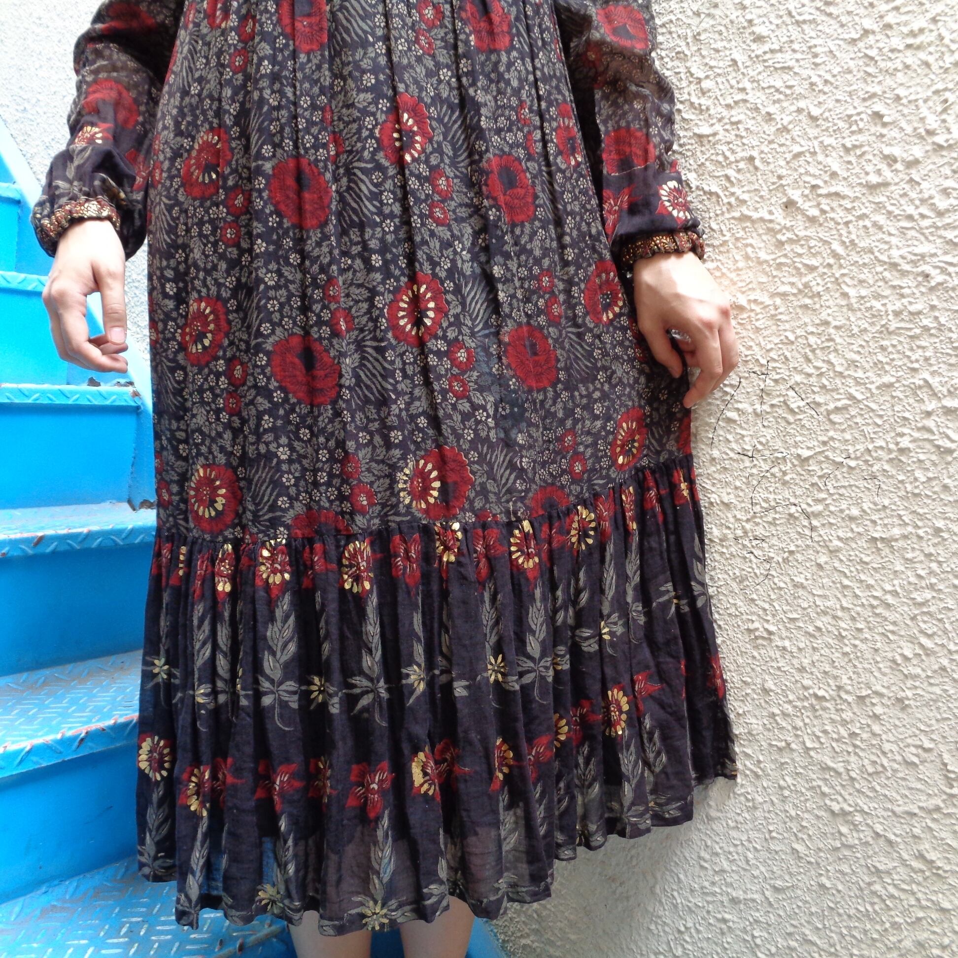70‘s Vintage indian cotton dress／70 年代ヴィンテージ インド綿ドレス | BIG TIME ｜ヴィンテージ 古着  BIGTIME（ビッグタイム） powered by BASE