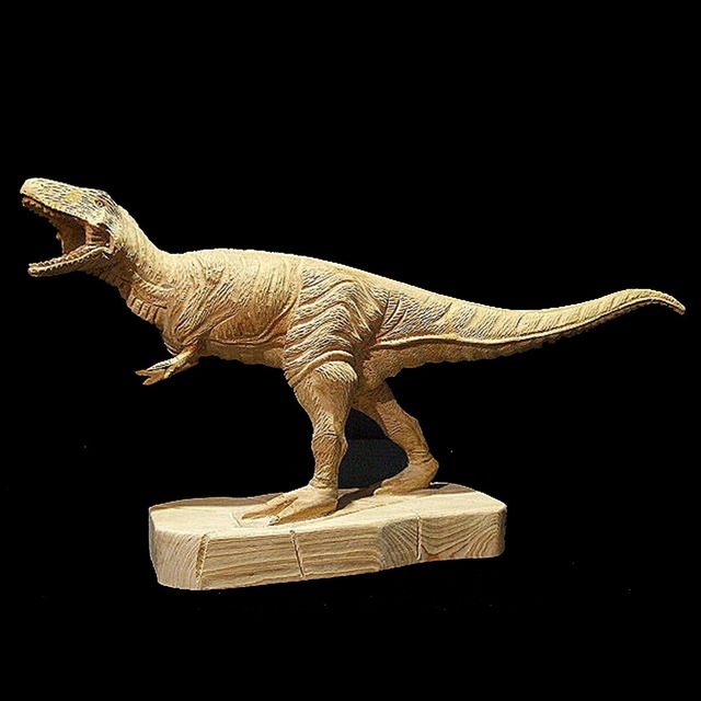 【ティラノザウルス】　恐竜木彫り彫刻　全長58ｃｍ