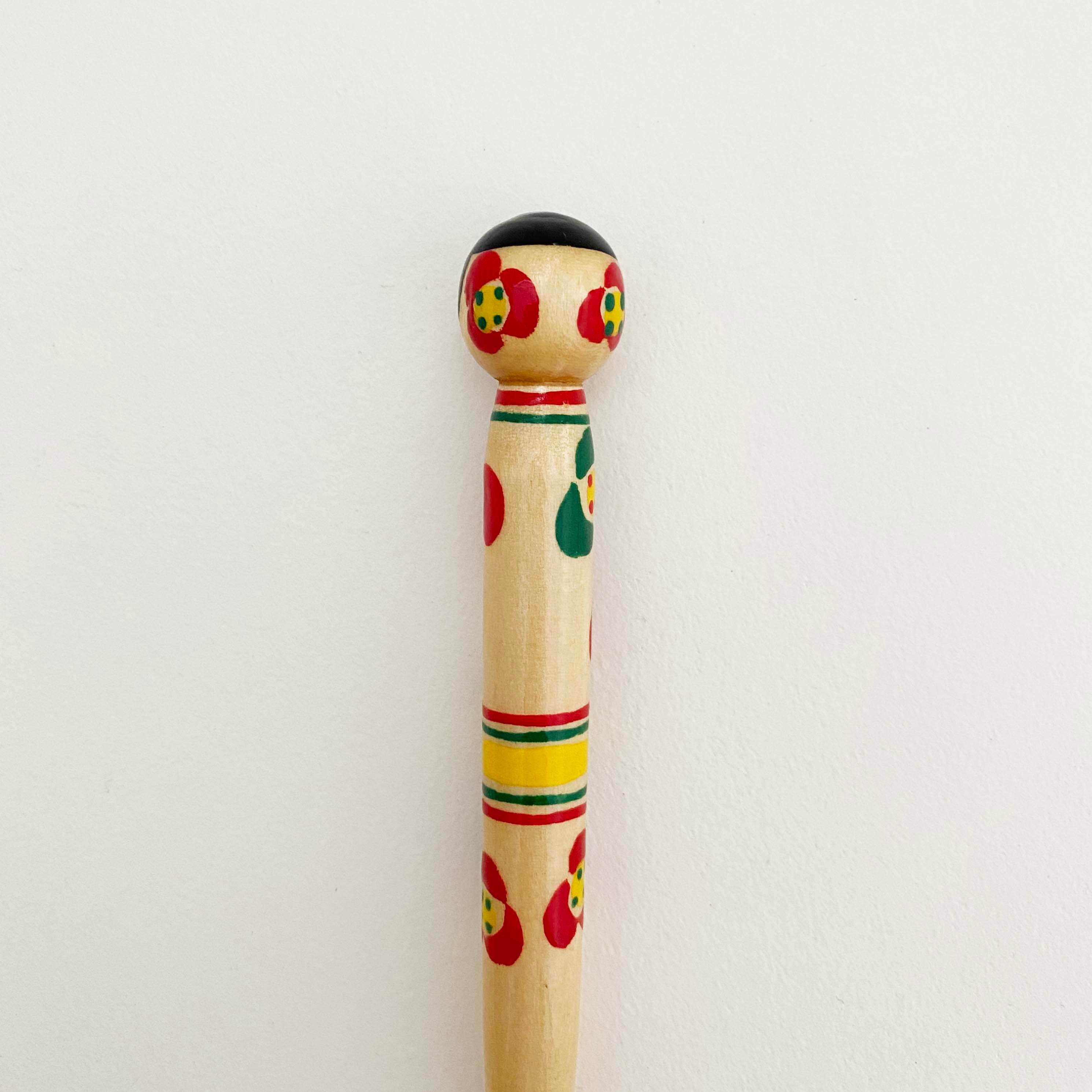 ロシアのマトこけしペン（7種類）