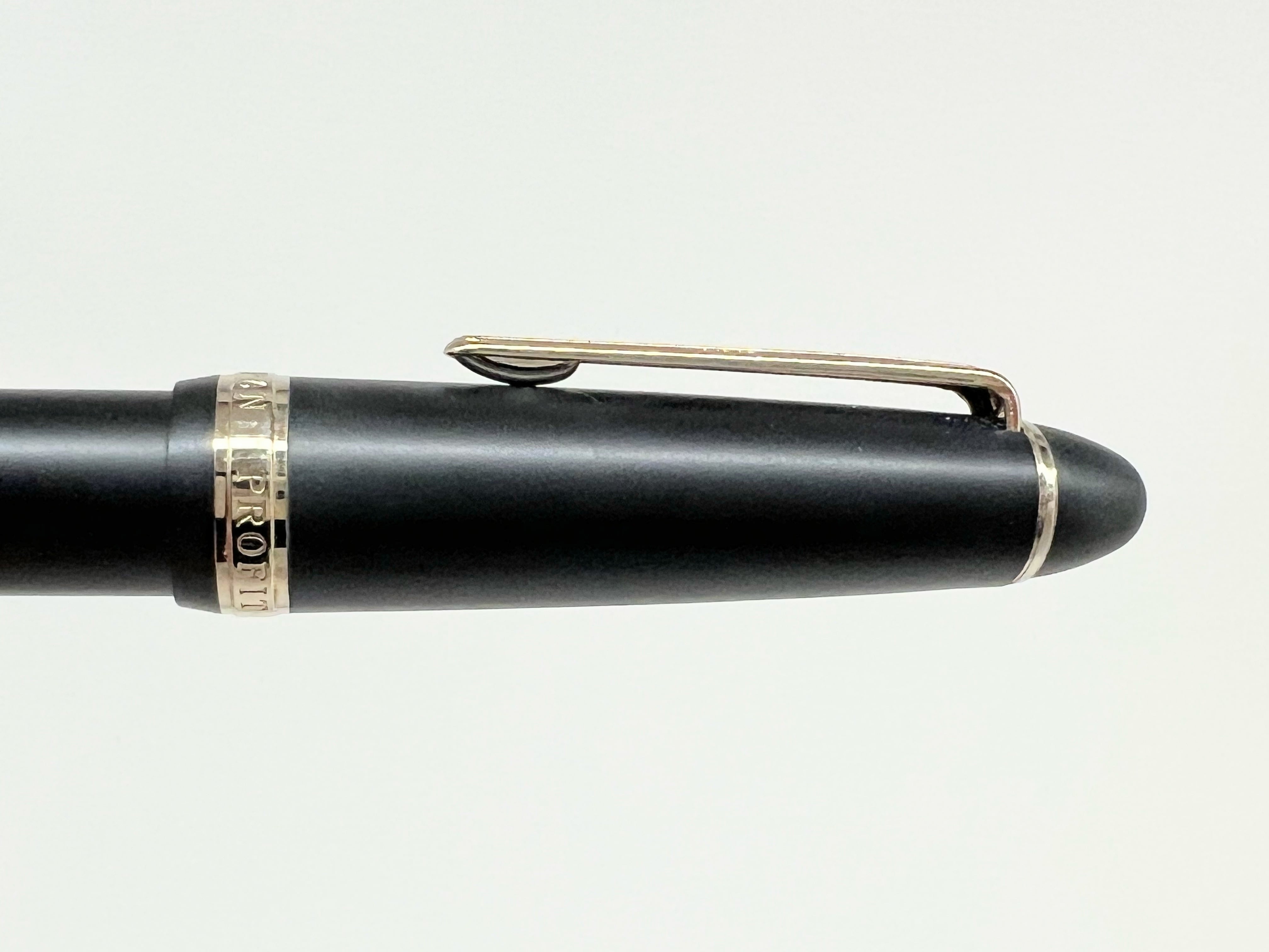 お値下げ中です❣️新品❣️豪華❣️いろいろ選べて楽しい❣️カタログギフト❣️一万円❣️ セーラー万年筆 プロフィット マット 旧 SAILOR PROFIT （中字