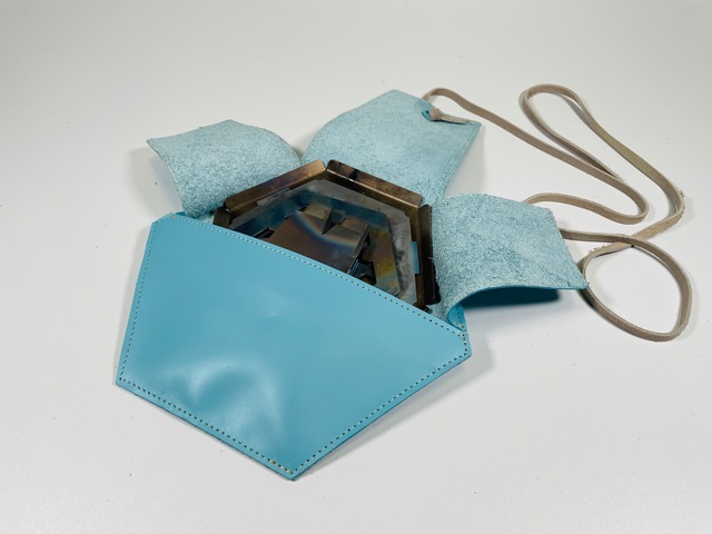 Hexagon gear mount （スムースレザー製ケース）