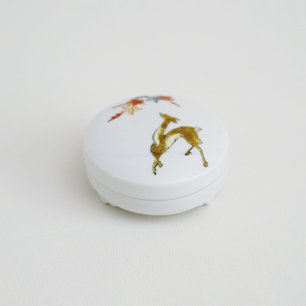 【ご成約】明治ガラス 鹿に紅葉文様 プレス皿等 骨董の器 おまとめ 明治・大正・昭和初期】型押し硝子皿・プレスガラス【小鉢】 | 骨董