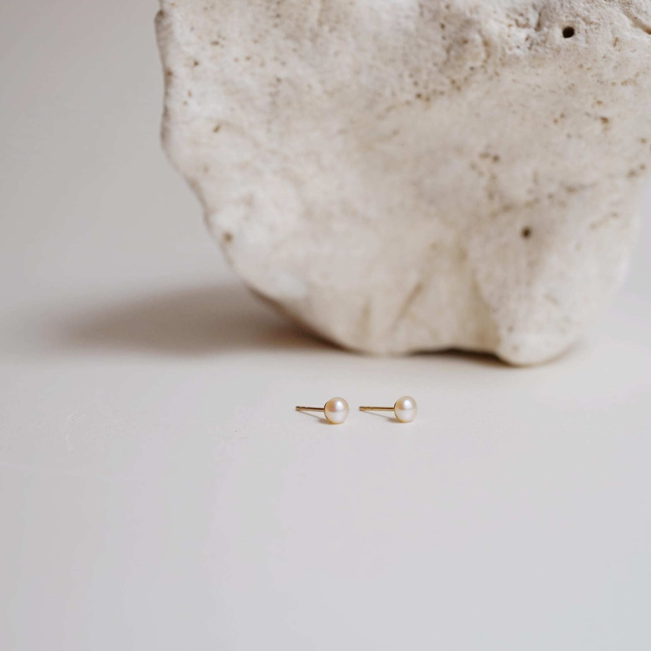 数量限定 14kgf 淡水パール一粒ピアスPK | temtem