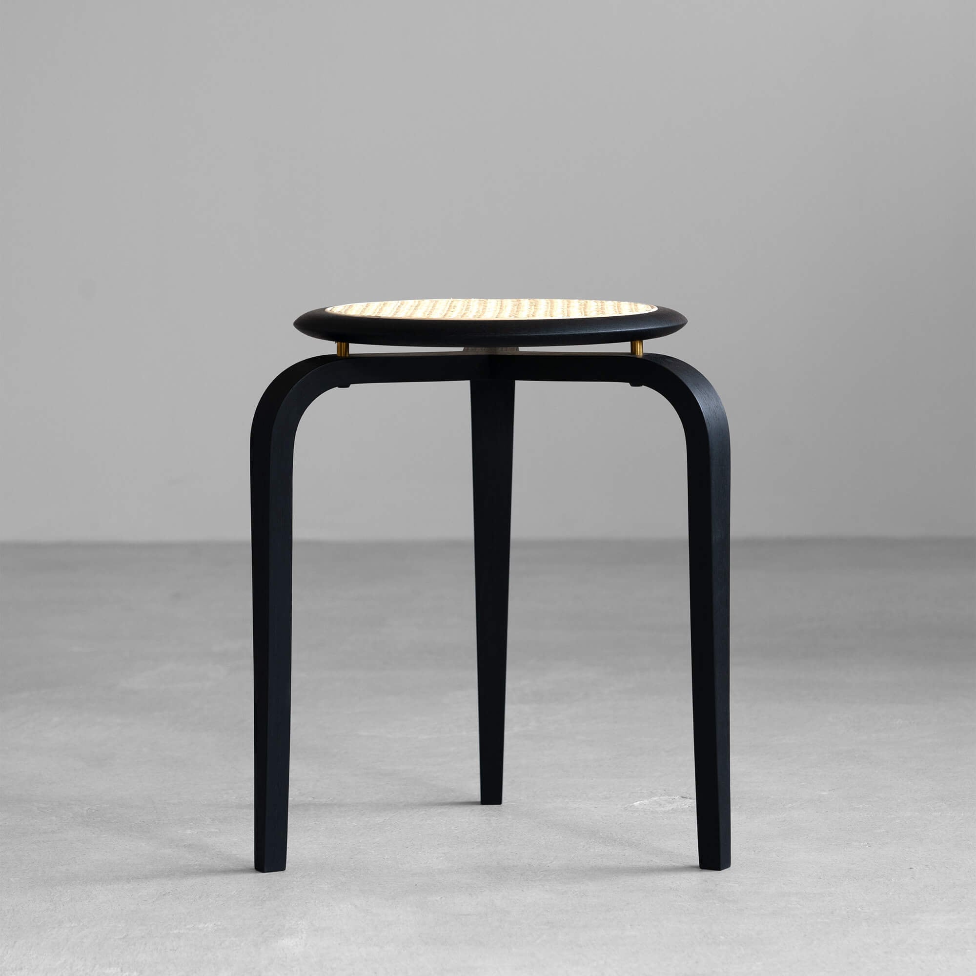 展示品即納] 有馬博人 / Mokuji Furniture 3つ脚のスツール