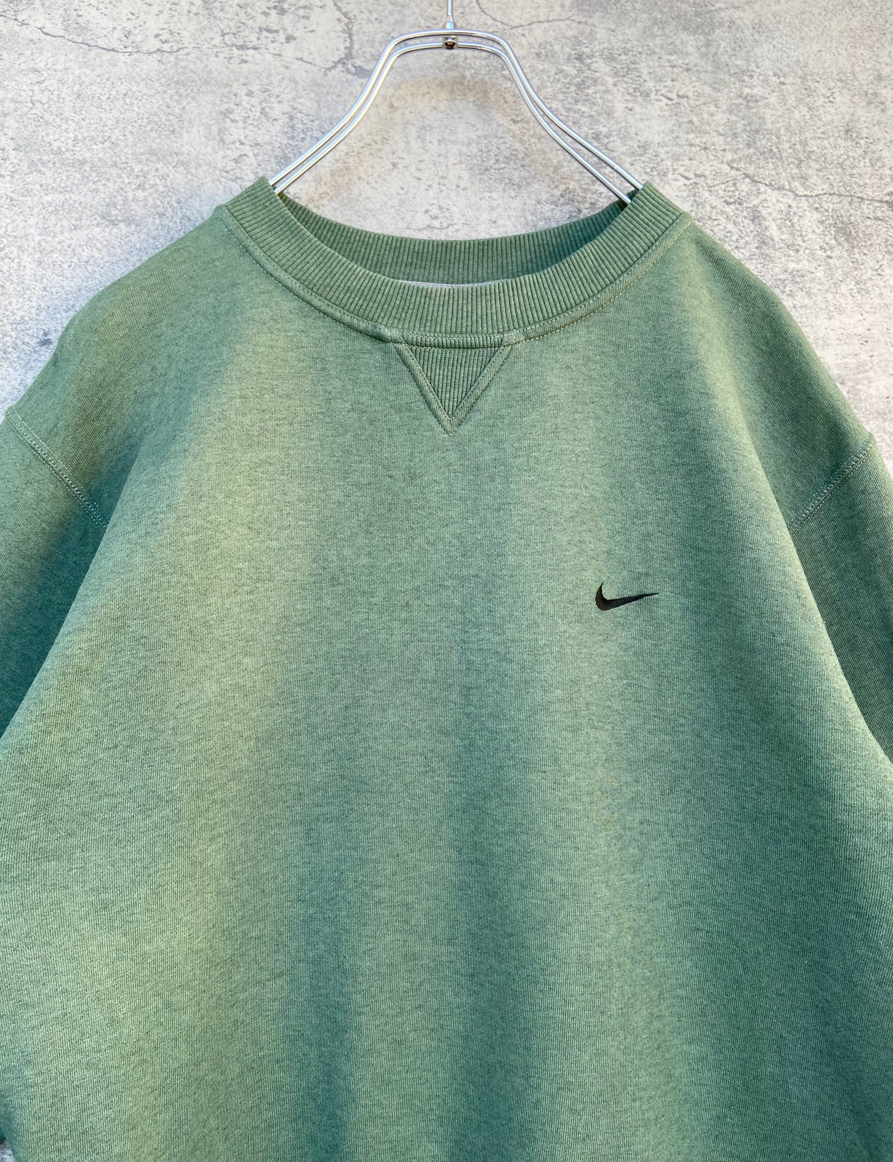 NIKE ナイキ  刺繍スウォッシュロゴ 緑 スウェット