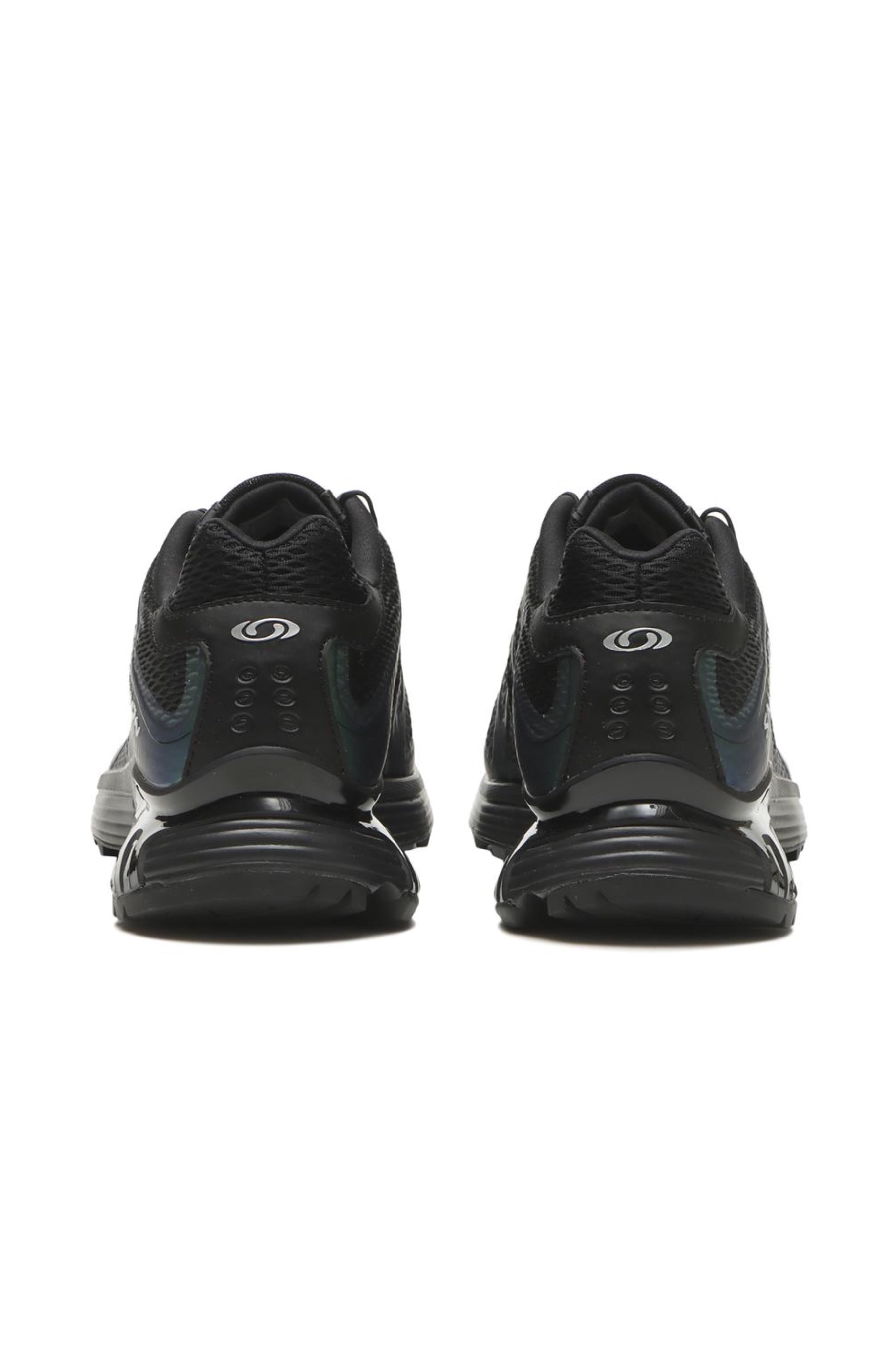SALOMON【XT-WHISPER VOID -Black/Black/Silver Metallic-】 | lloomm