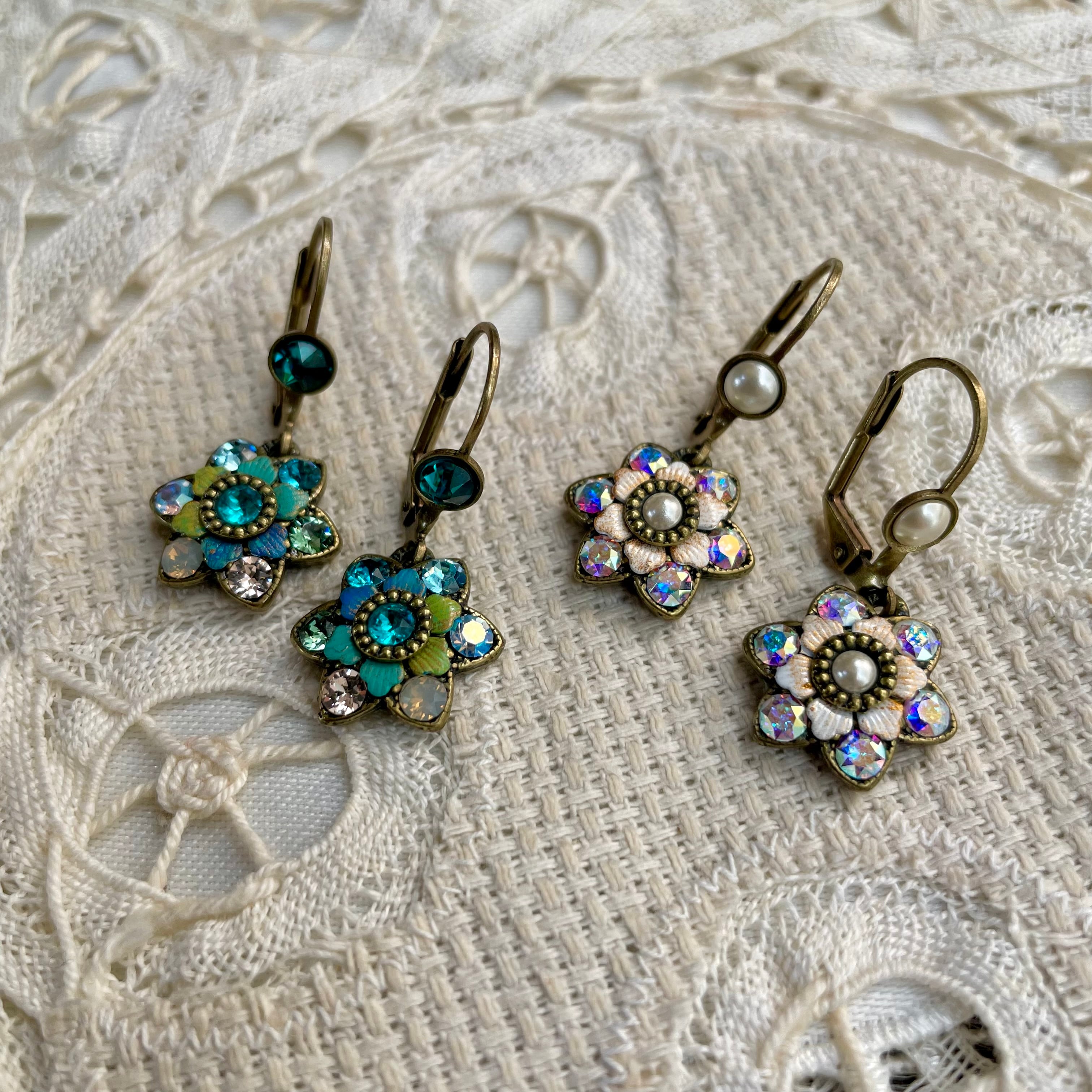 Michal Negrin ミハエルネグリン 花とビジュー ピアス | 創作人形館