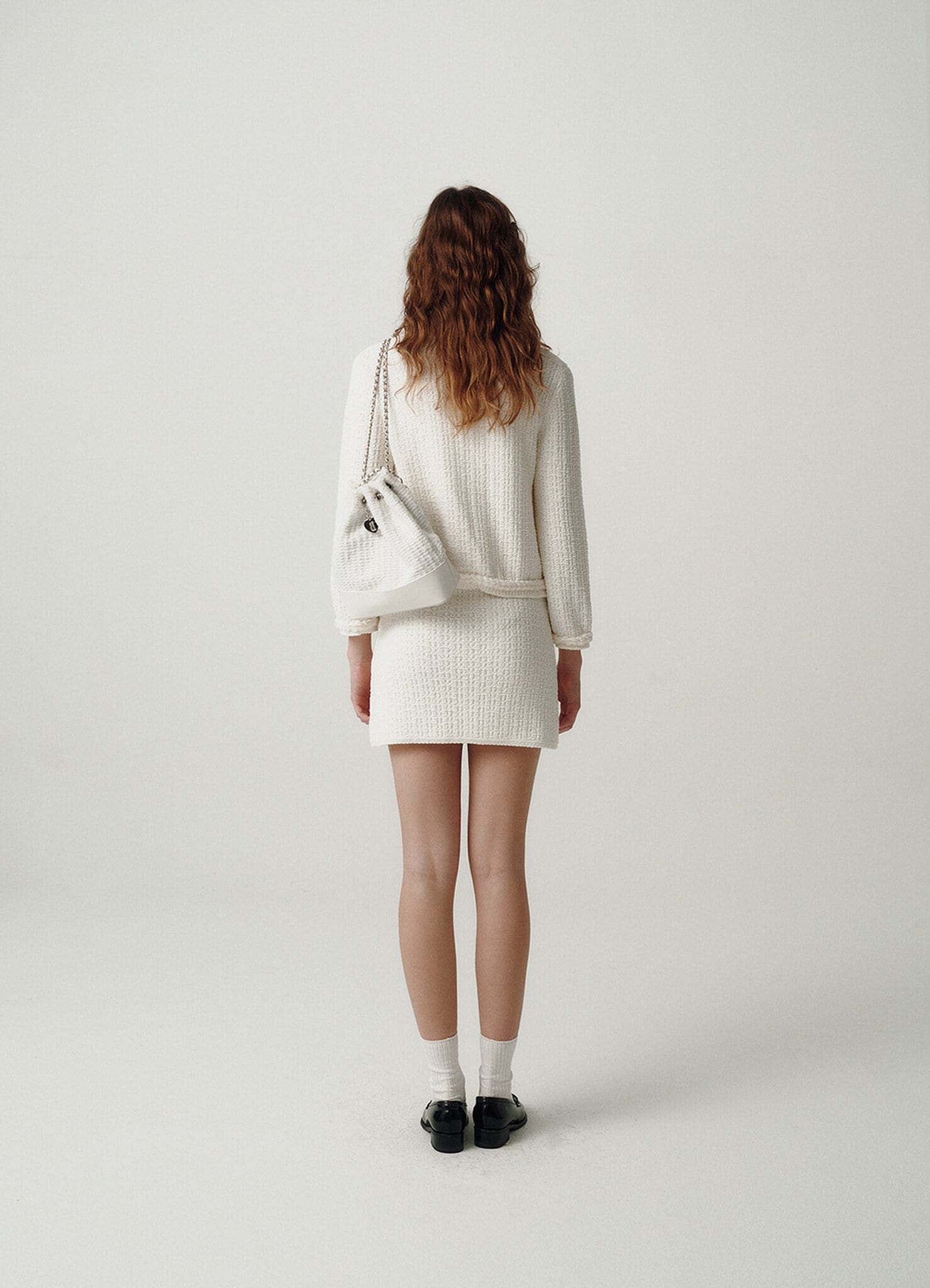 Ivory Tweed Drawstring Chain Backpack | ヤマダウェブコム