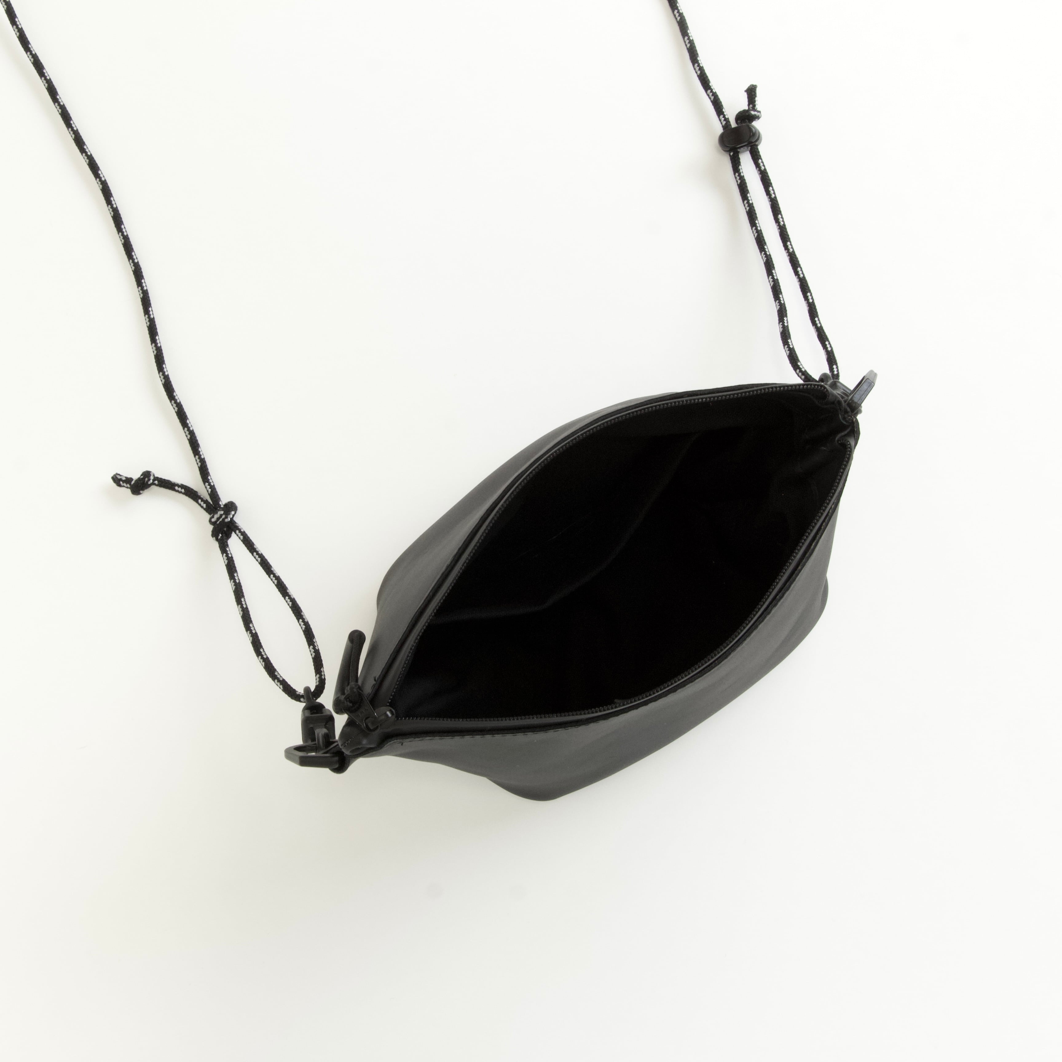 ミニショルダーバッグ 台形型 / 軽量135g・防水・GORE-TEX仕様