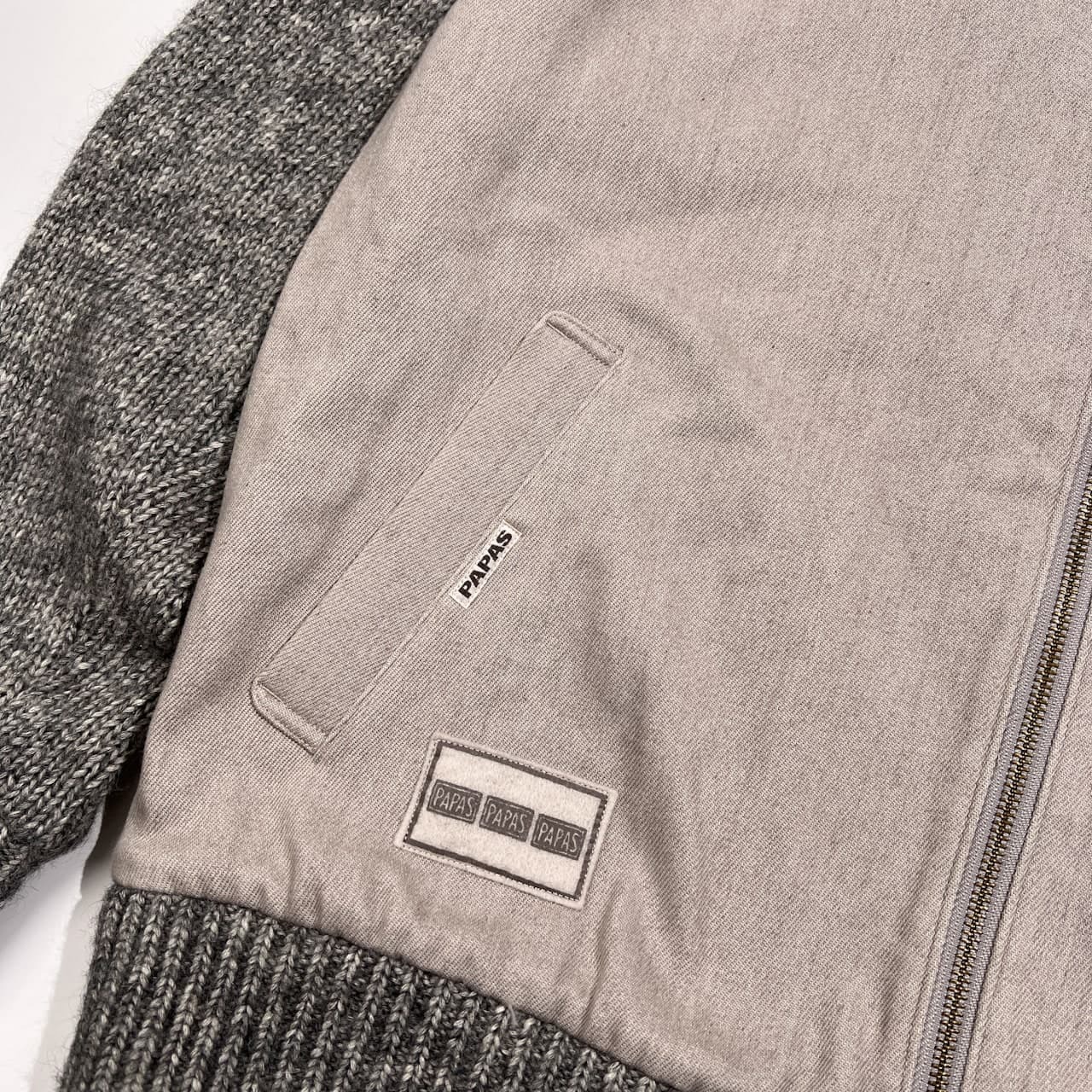 美品 PAPAS パパス フード付き ニット切替 スタジャン 裏フリース ジャケット サイズ 50 L /グレー系/ワッペン付き/メンズ/日本製