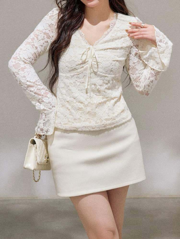 360度どこから見ても着映える Vネック総レーストップス 大人可愛い お洒落 レース シアー リボン 肌見せ こなれ感 きれいめ カジュアル フェミニン 体型カバー 大きいサイズ 韓国 CH11547