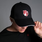 ロゴ刺繡キャップ