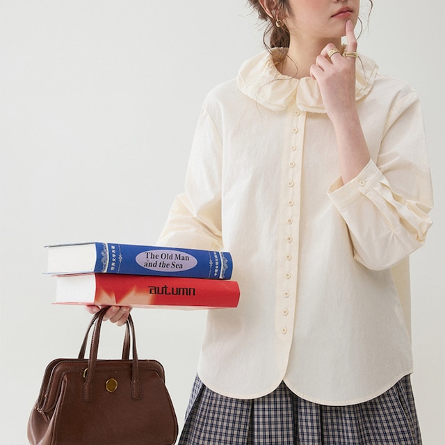 ruffle collar button blouse