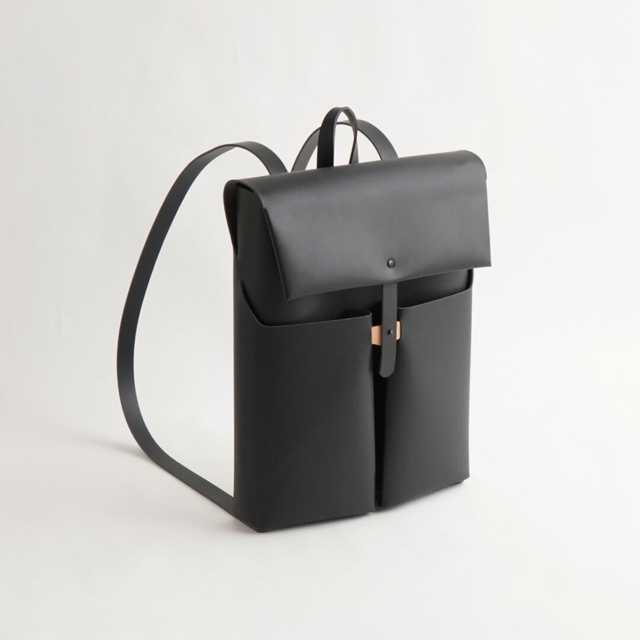 i ro se SEAMLESS RUCKSACK