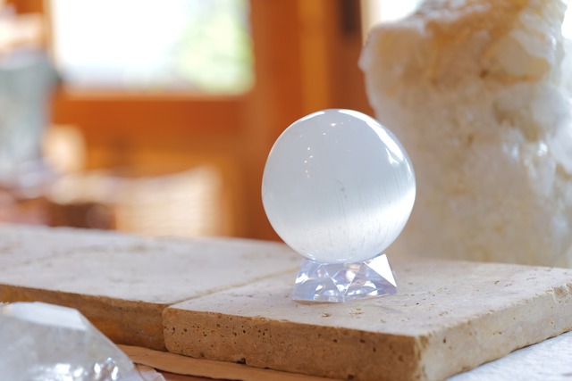 セレナイト　丸玉