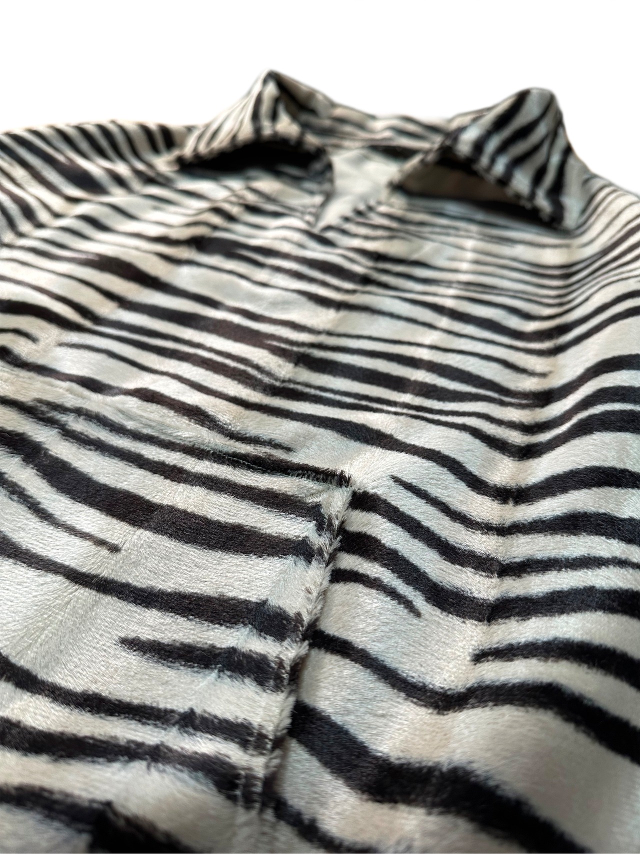 Urban Zebra Pullover