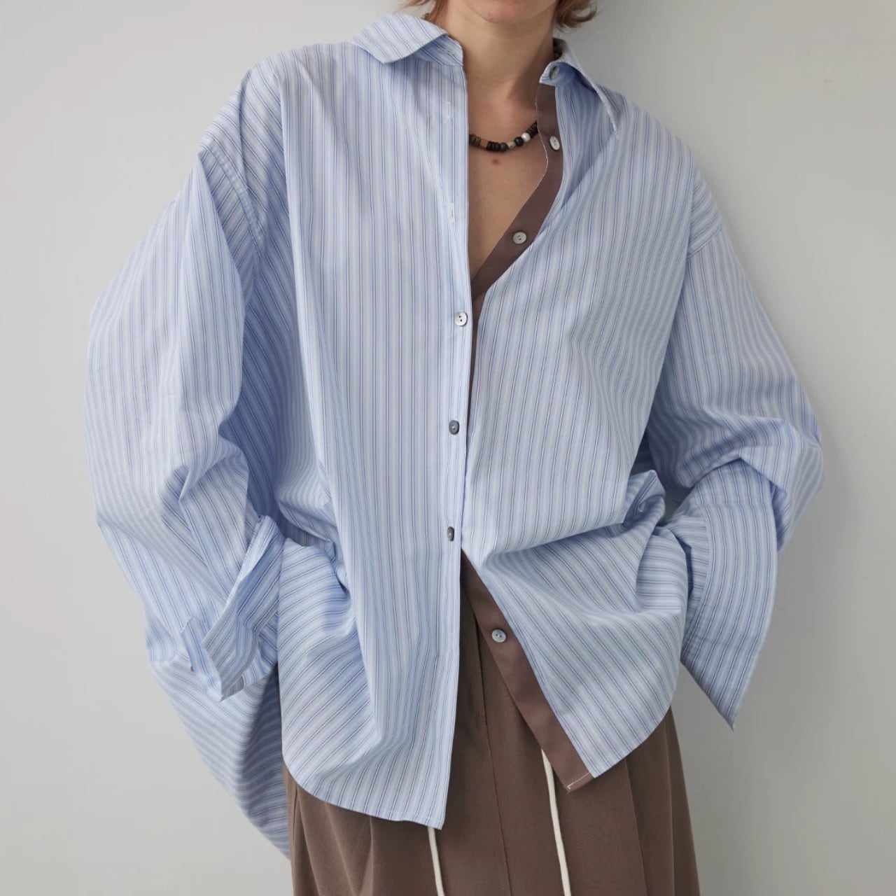 stripe pattern blue shirt 00226