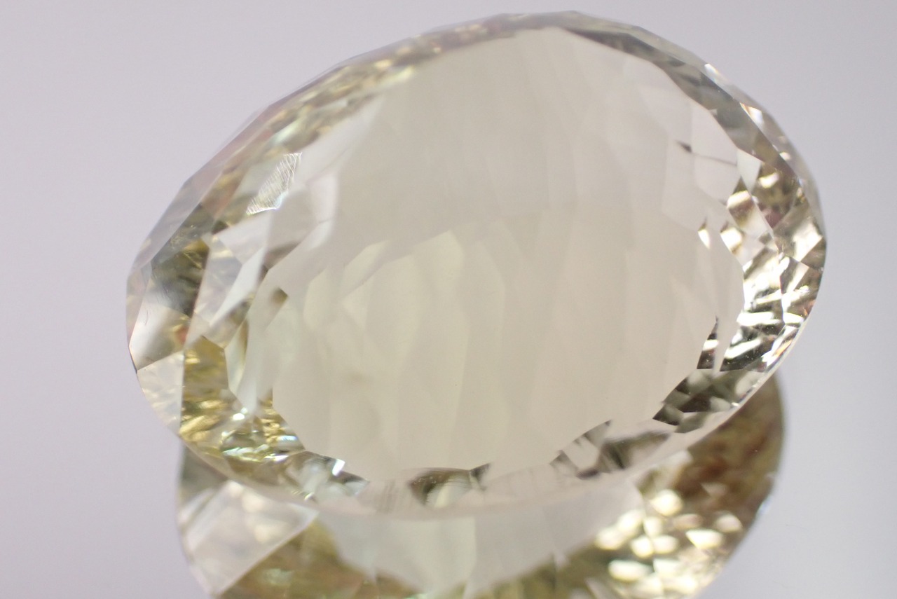レモントパーズ　29.7ct　[C2‐1144]